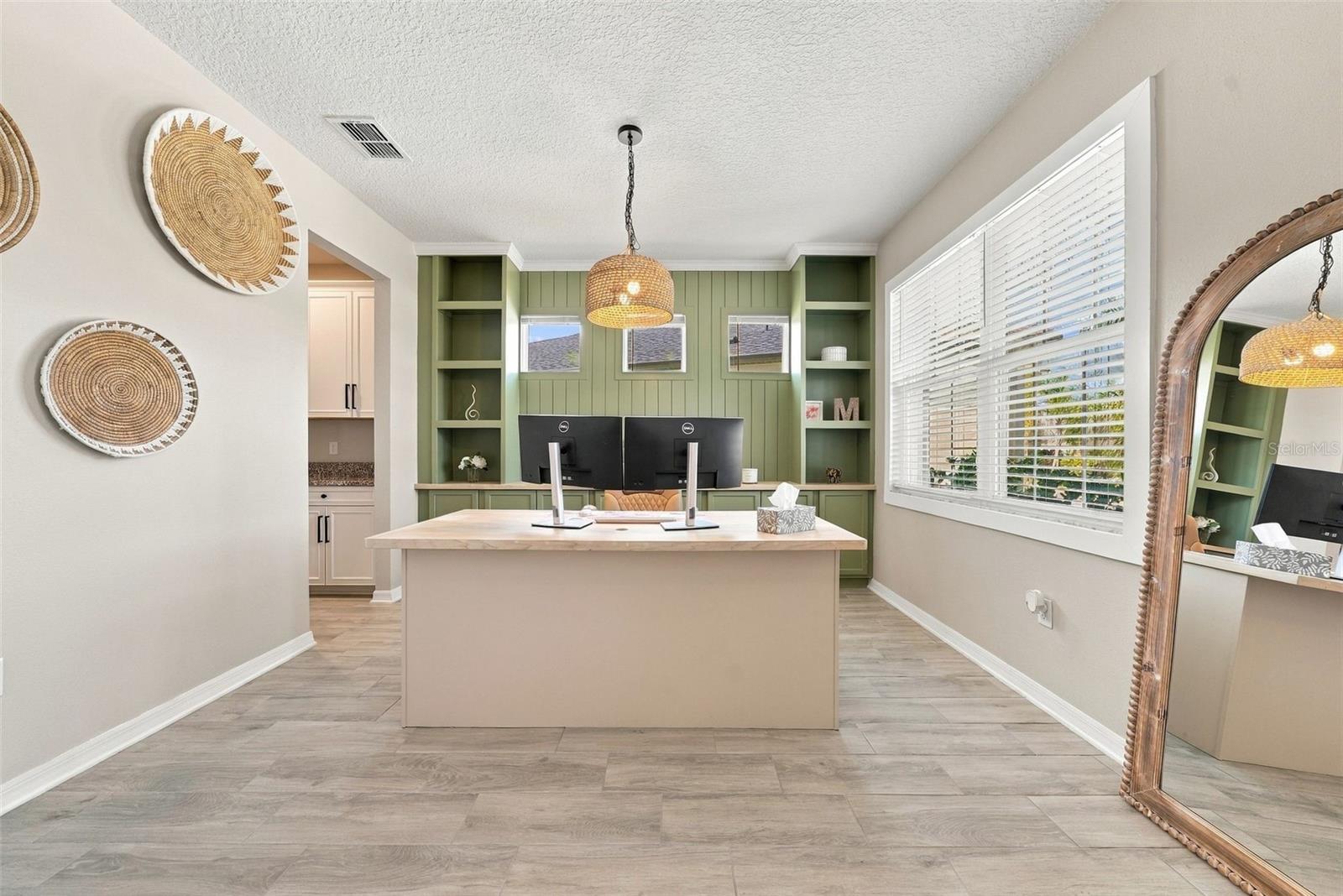 4904 EAGLE ROCK DRIVE, Wimauma, FL 33598