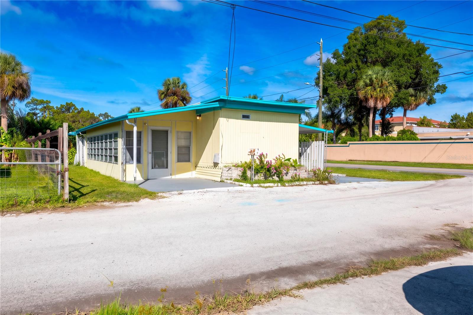 5044 SOUTHTOWNE LOOP, New Port Richey, FL 34652 5044 SOUTHTOWNE LOOP, New Port Richey, FL 34652