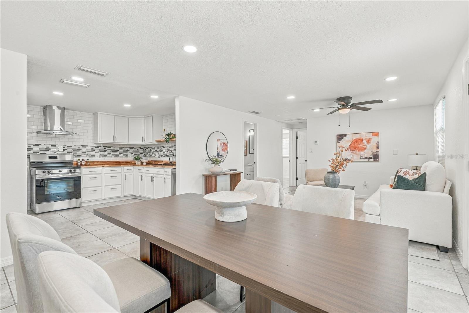 4544 W MINNEHAHA STREET, Tampa, FL 33614