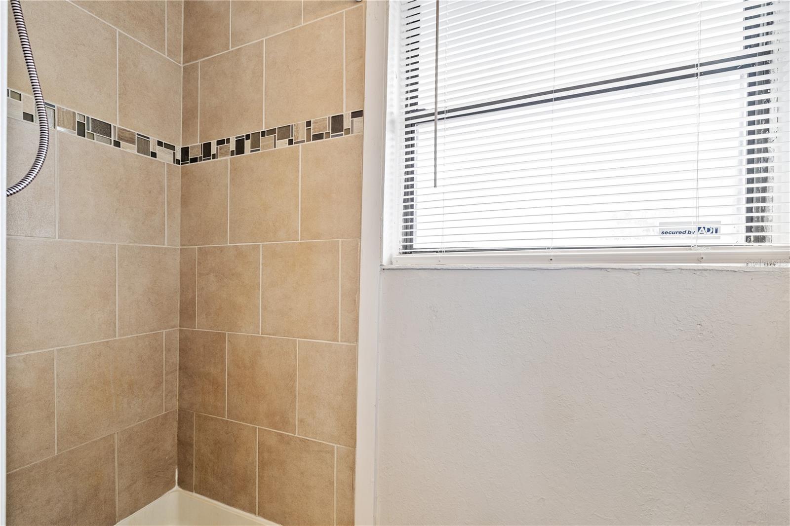 14902 PINECREST ROAD, Tampa, FL 33613