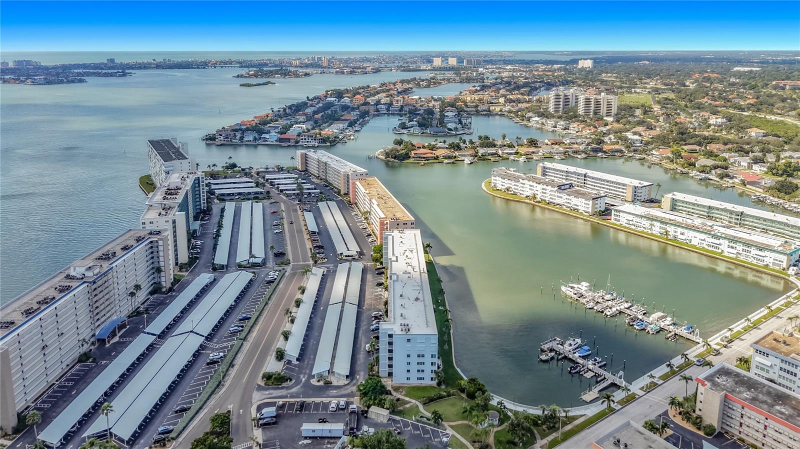 5925 SHORE BOULEVARD S, #611, Gulfport, FL 33707