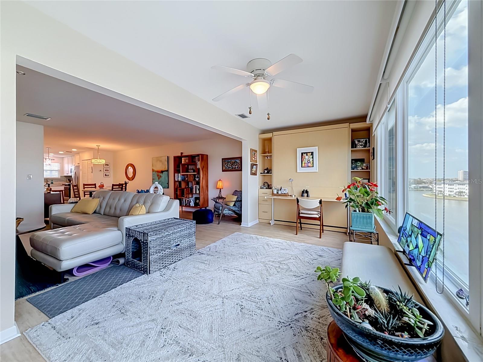 5925 SHORE BOULEVARD S, #611, Gulfport, FL 33707