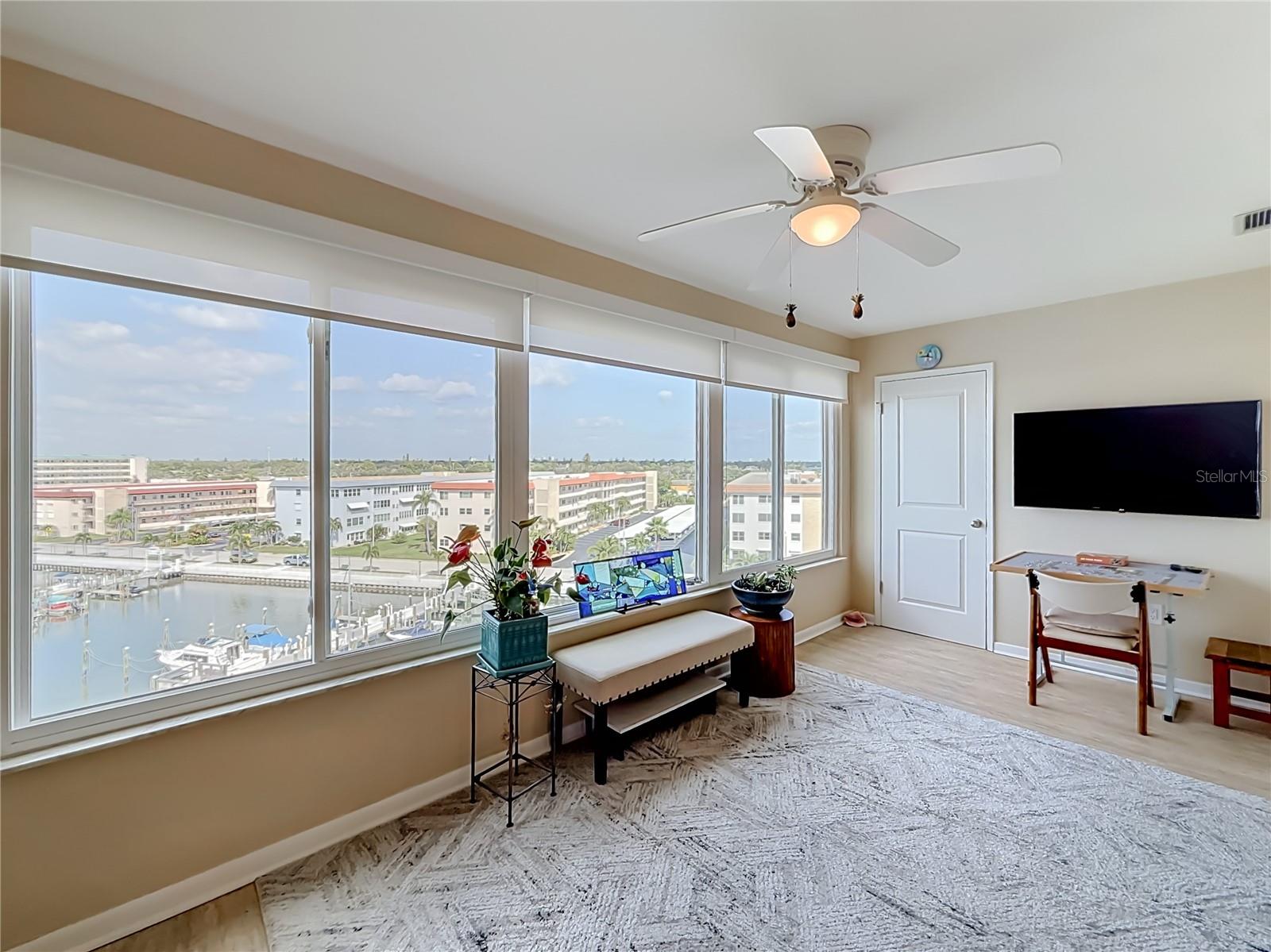 5925 SHORE BOULEVARD S, #611, Gulfport, FL 33707