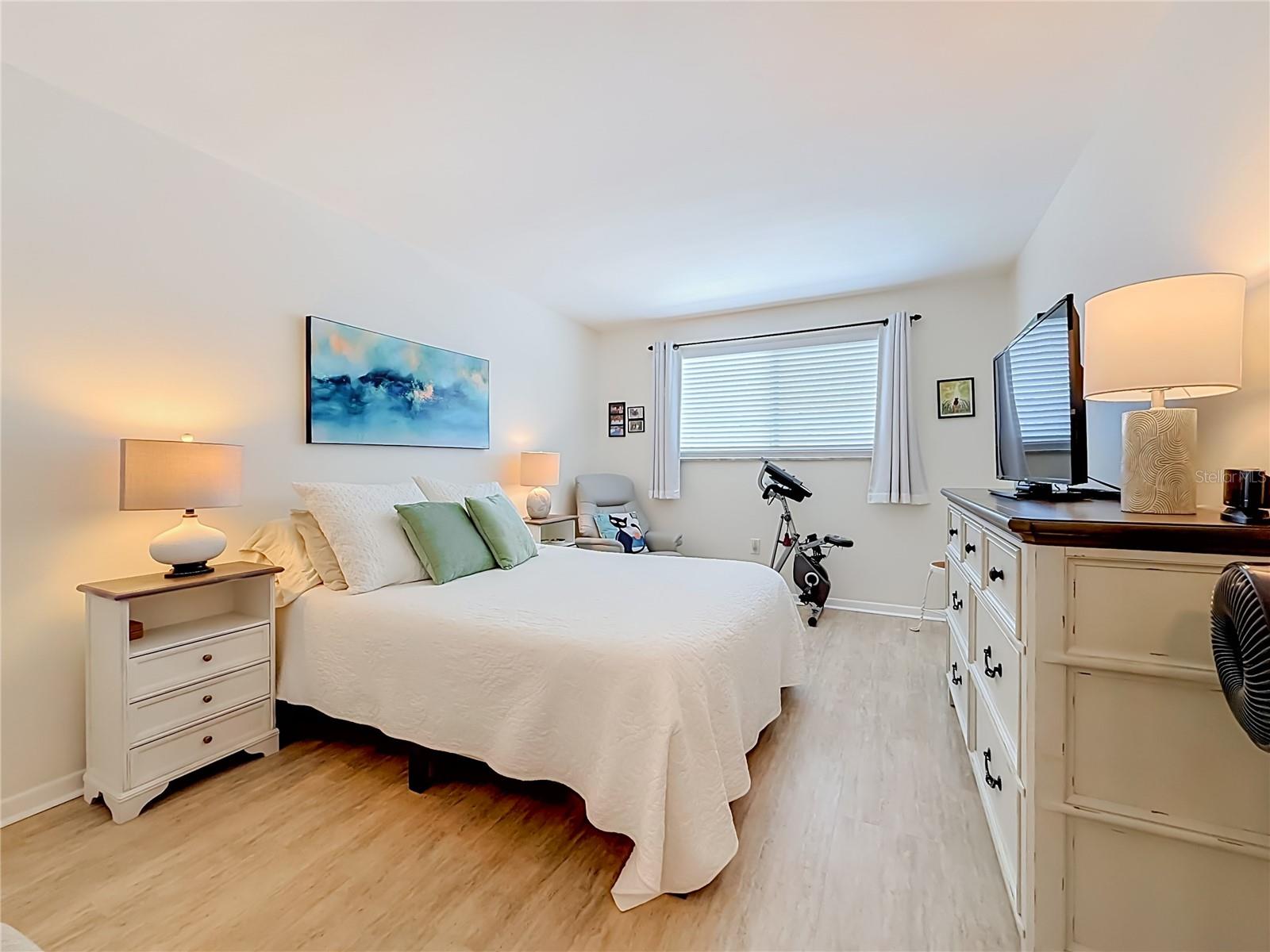 5925 SHORE BOULEVARD S, #611, Gulfport, FL 33707