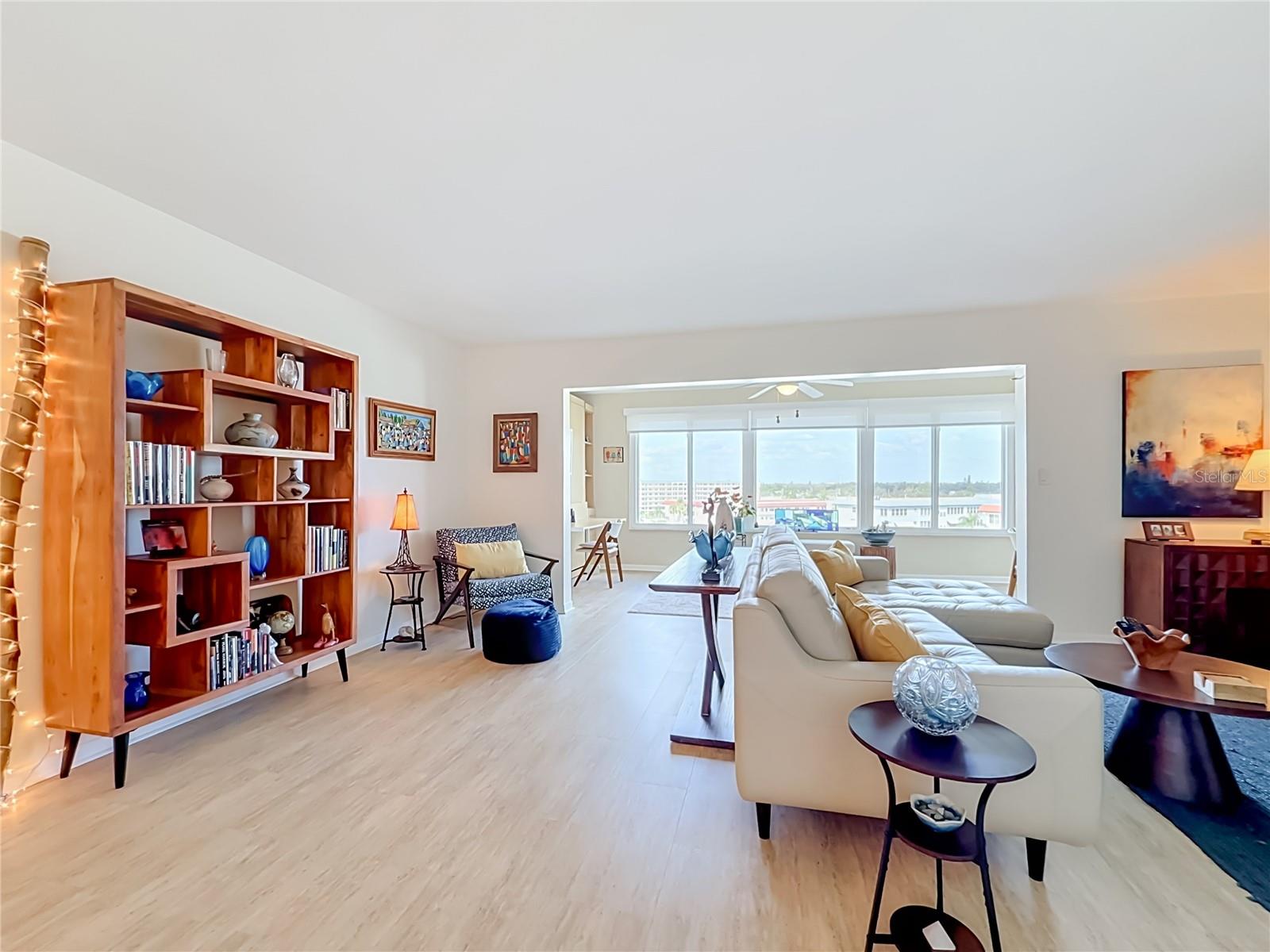 5925 SHORE BOULEVARD S, #611, Gulfport, FL 33707