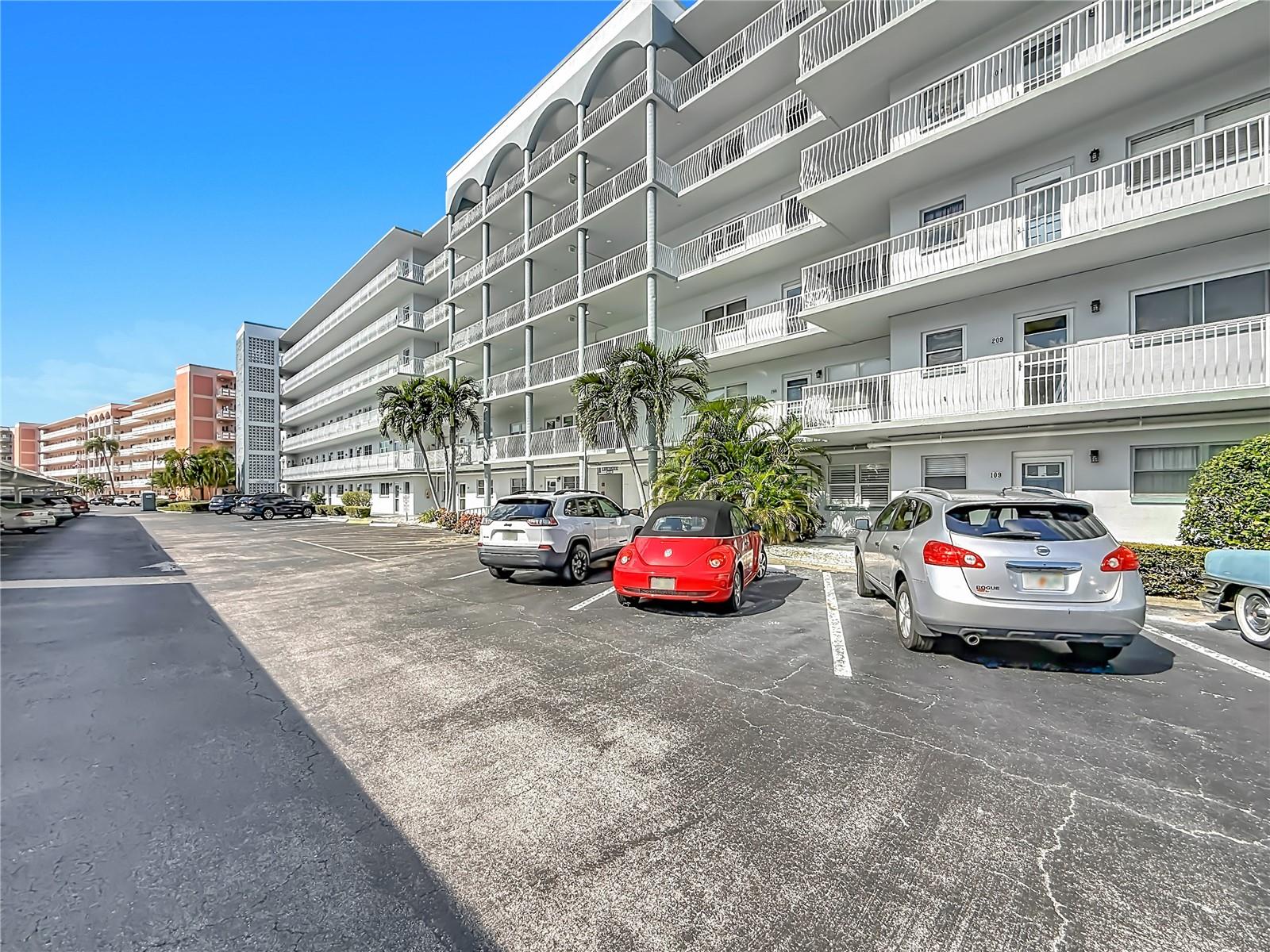 5925 SHORE BOULEVARD S, #611, Gulfport, FL 33707