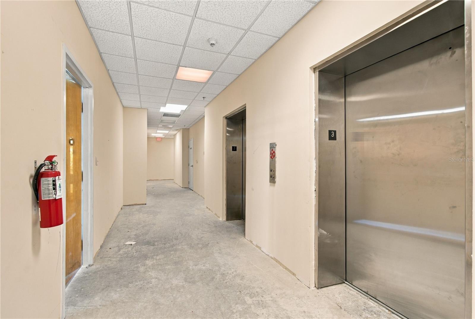 2350 E STATE ROAD 60, Valrico, FL 33594