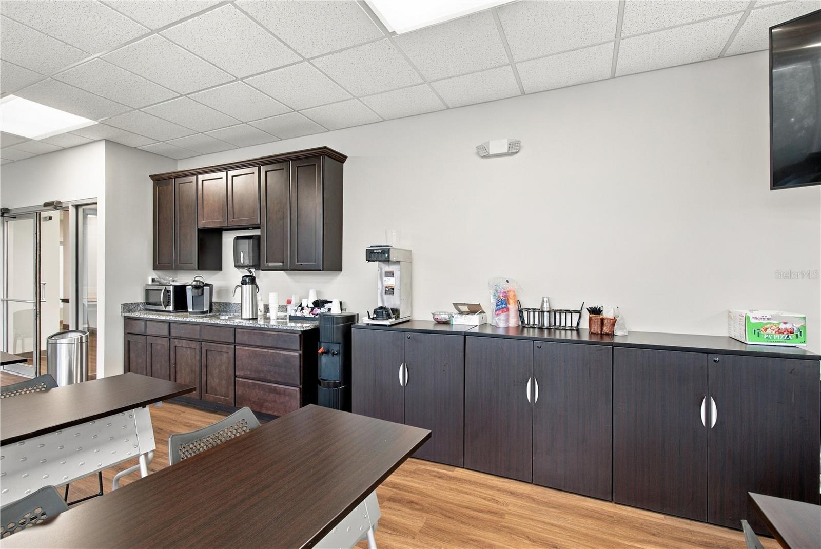 2350 E STATE ROAD 60, Valrico, FL 33594