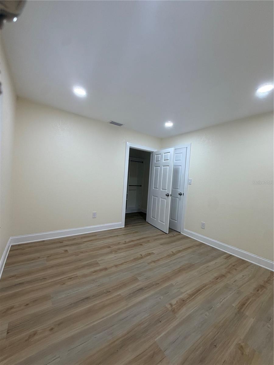 3318 W AILEEN STREET, Tampa, FL 33607