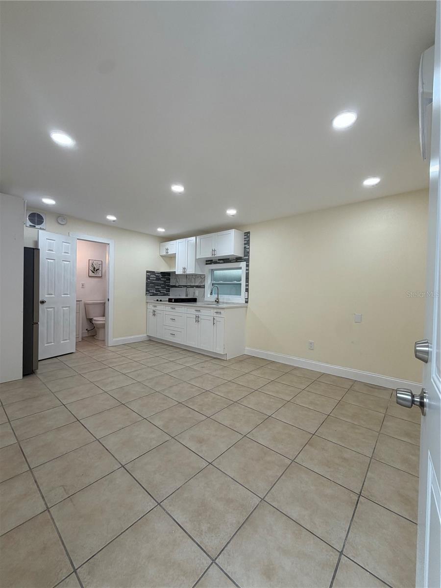 3318 W AILEEN STREET, Tampa, FL 33607