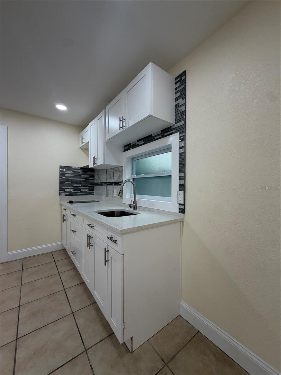 3318 W AILEEN STREET, Tampa, FL 33607