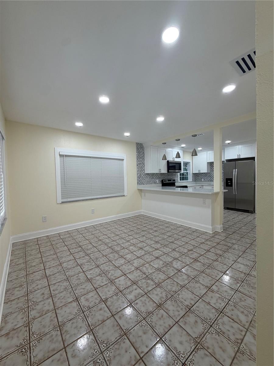3318 W AILEEN STREET, Tampa, FL 33607