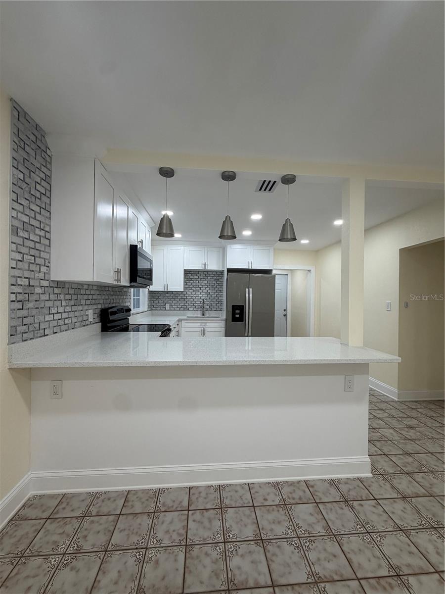 3318 W AILEEN STREET, Tampa, FL 33607