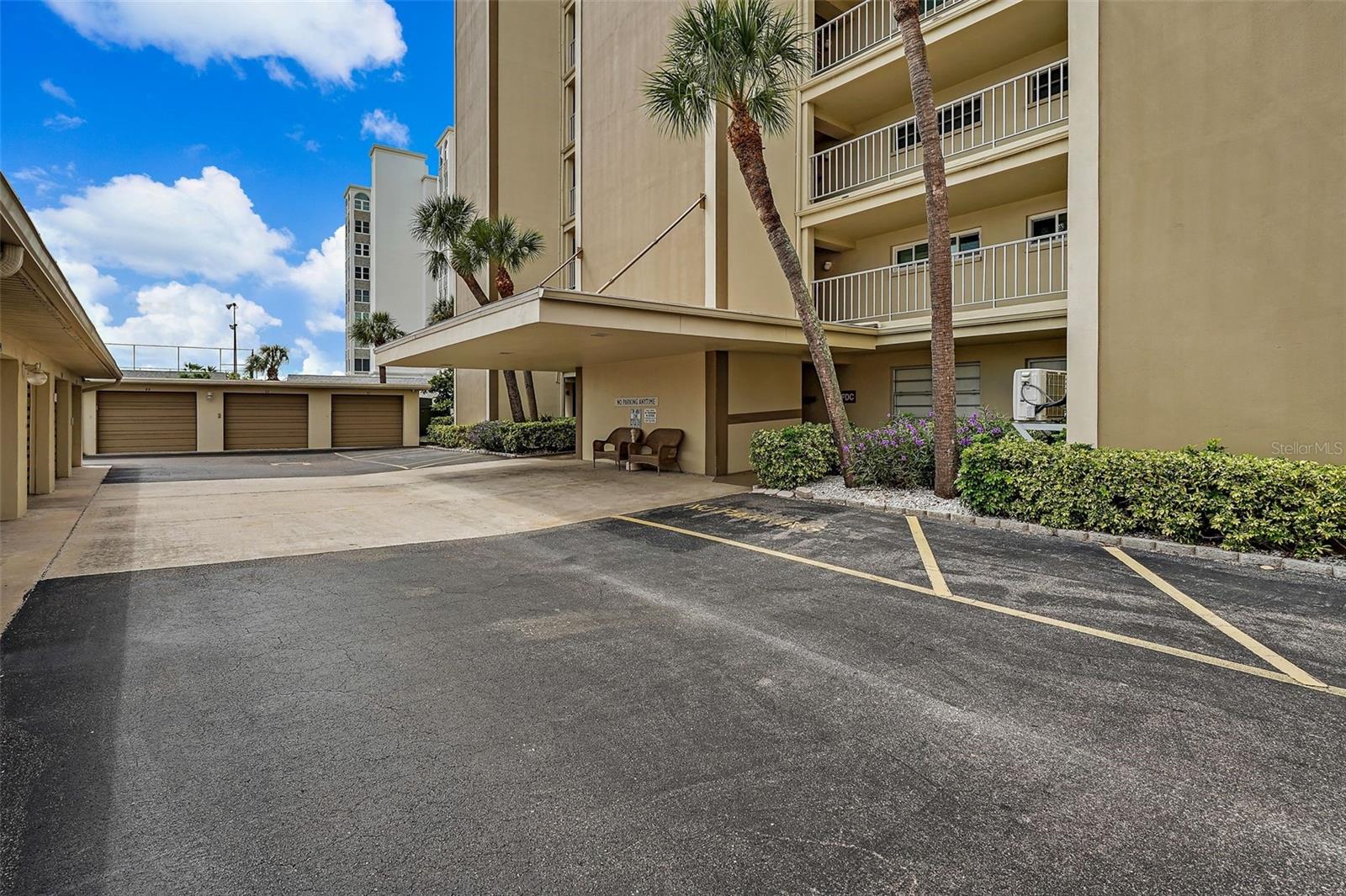 5000 GULF BOULEVARD, #304, St Pete Beach, FL 33706 5000 GULF BOULEVARD, #304, St Pete Beach, FL 33706