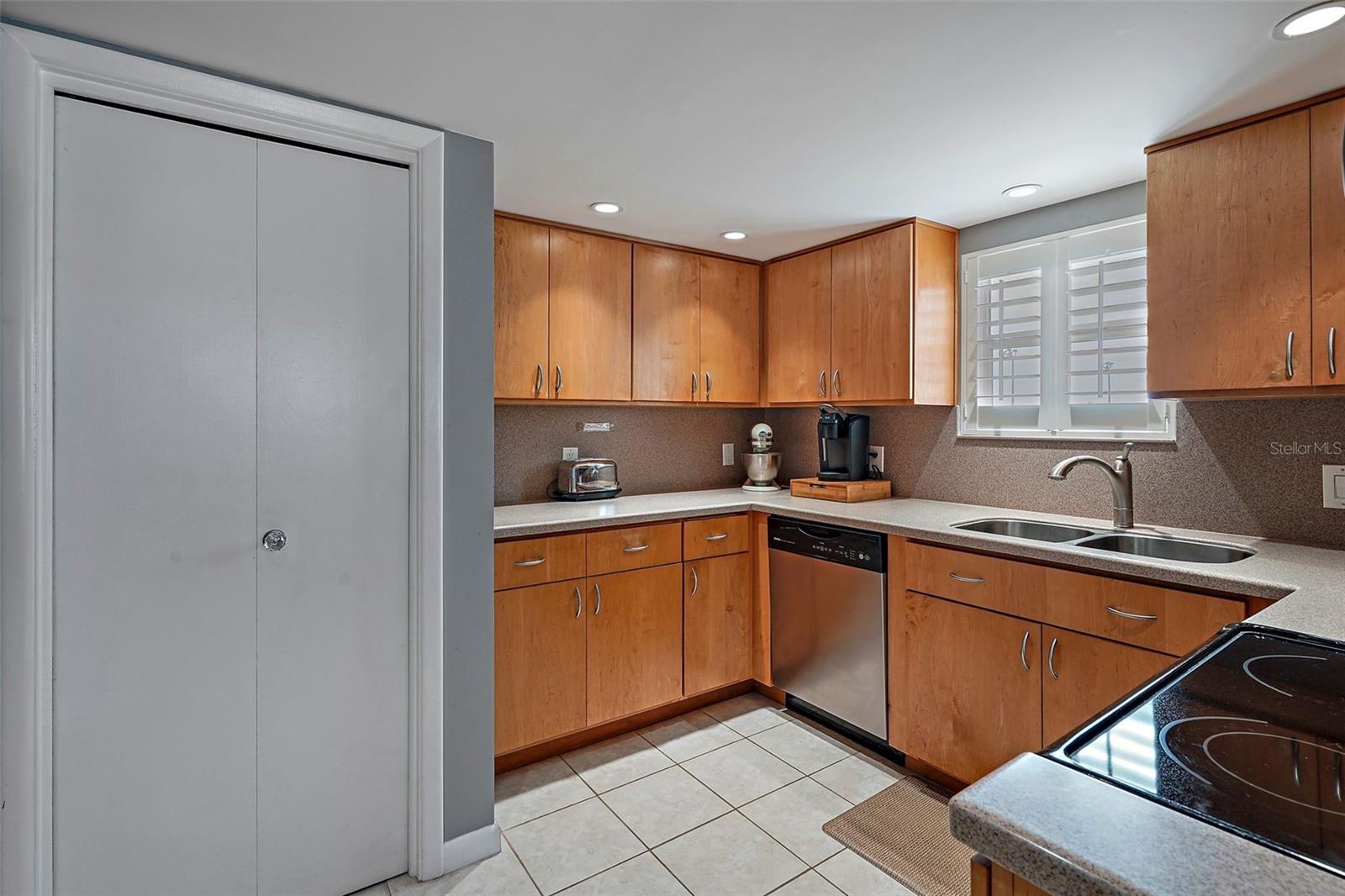 5000 GULF BOULEVARD, #304, St Pete Beach, FL 33706