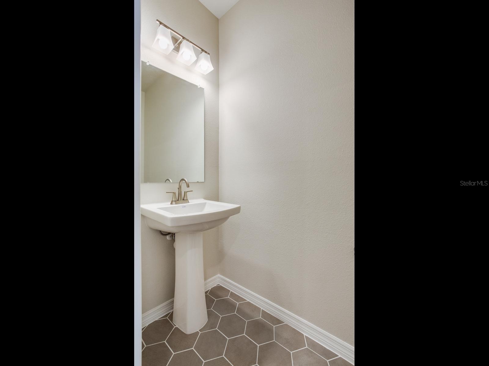 31105 PENDLETON LANDING CIRCLE, Wesley Chapel, FL 33545