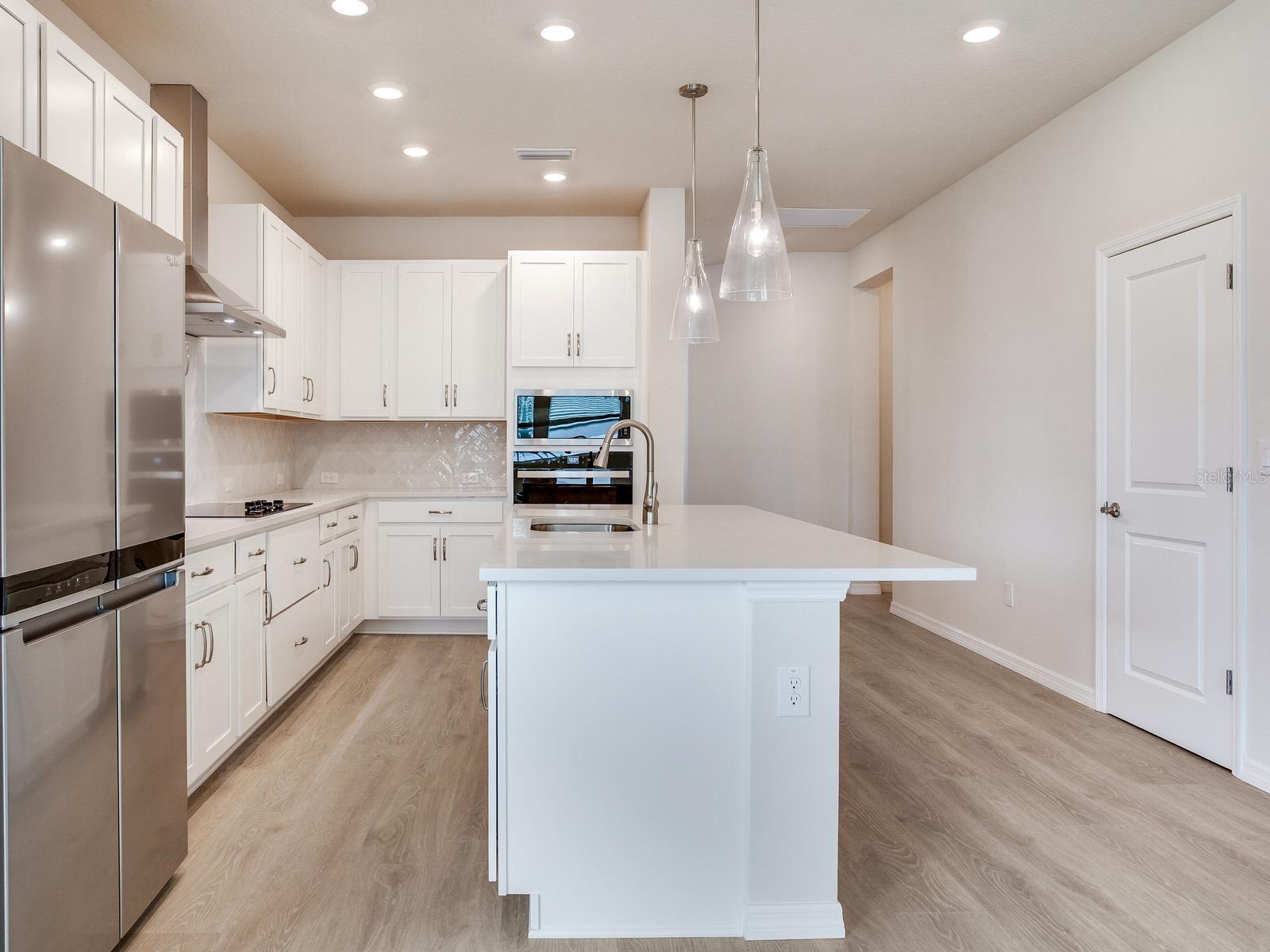 31105 PENDLETON LANDING CIRCLE, Wesley Chapel, FL 33545