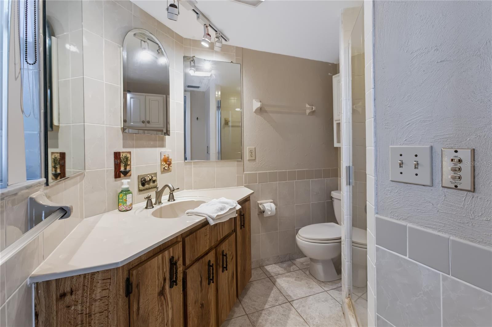 Primary ensuite bathroom