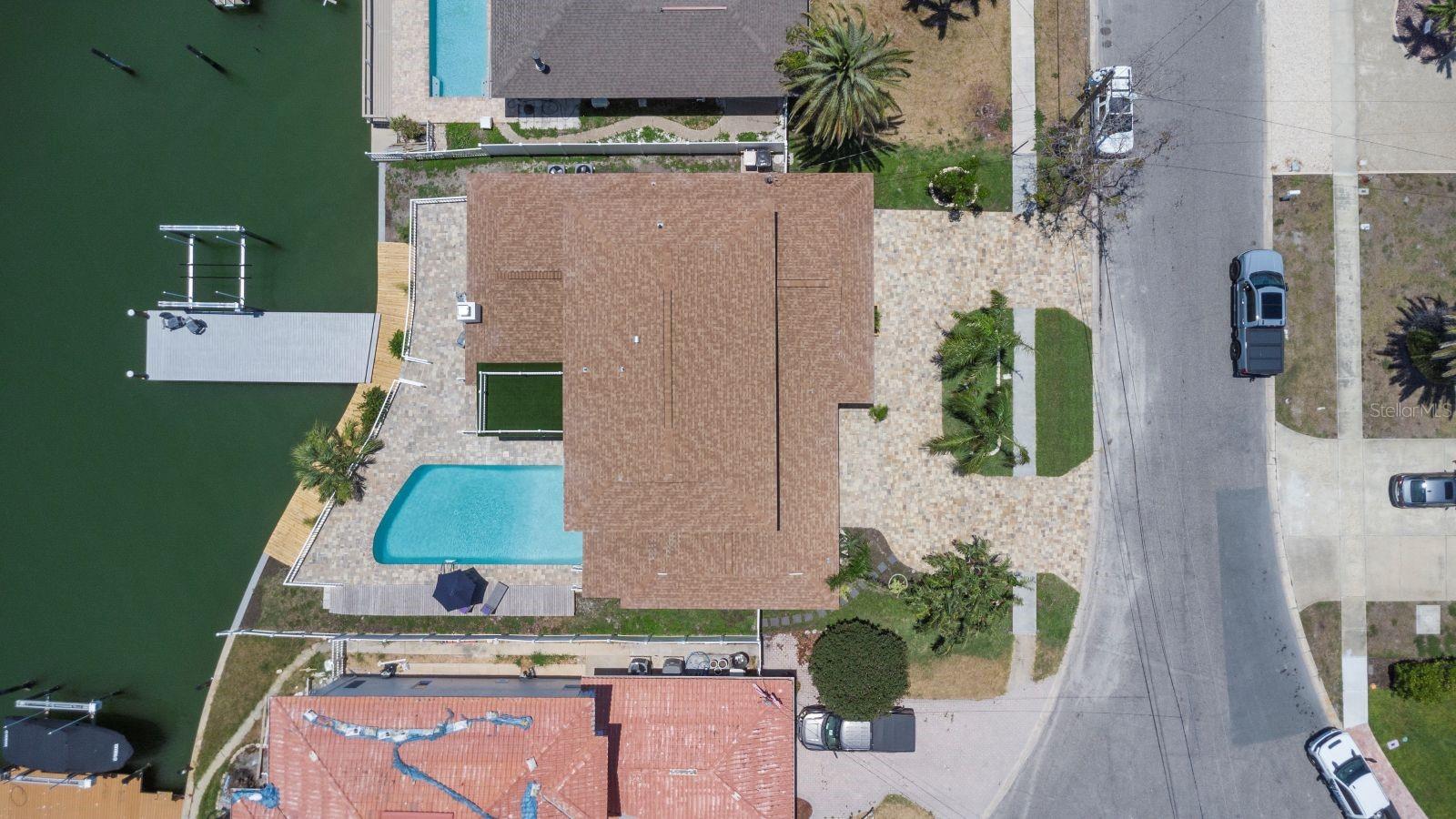 451 PALM ISLAND NE, Clearwater Beach, FL 33767