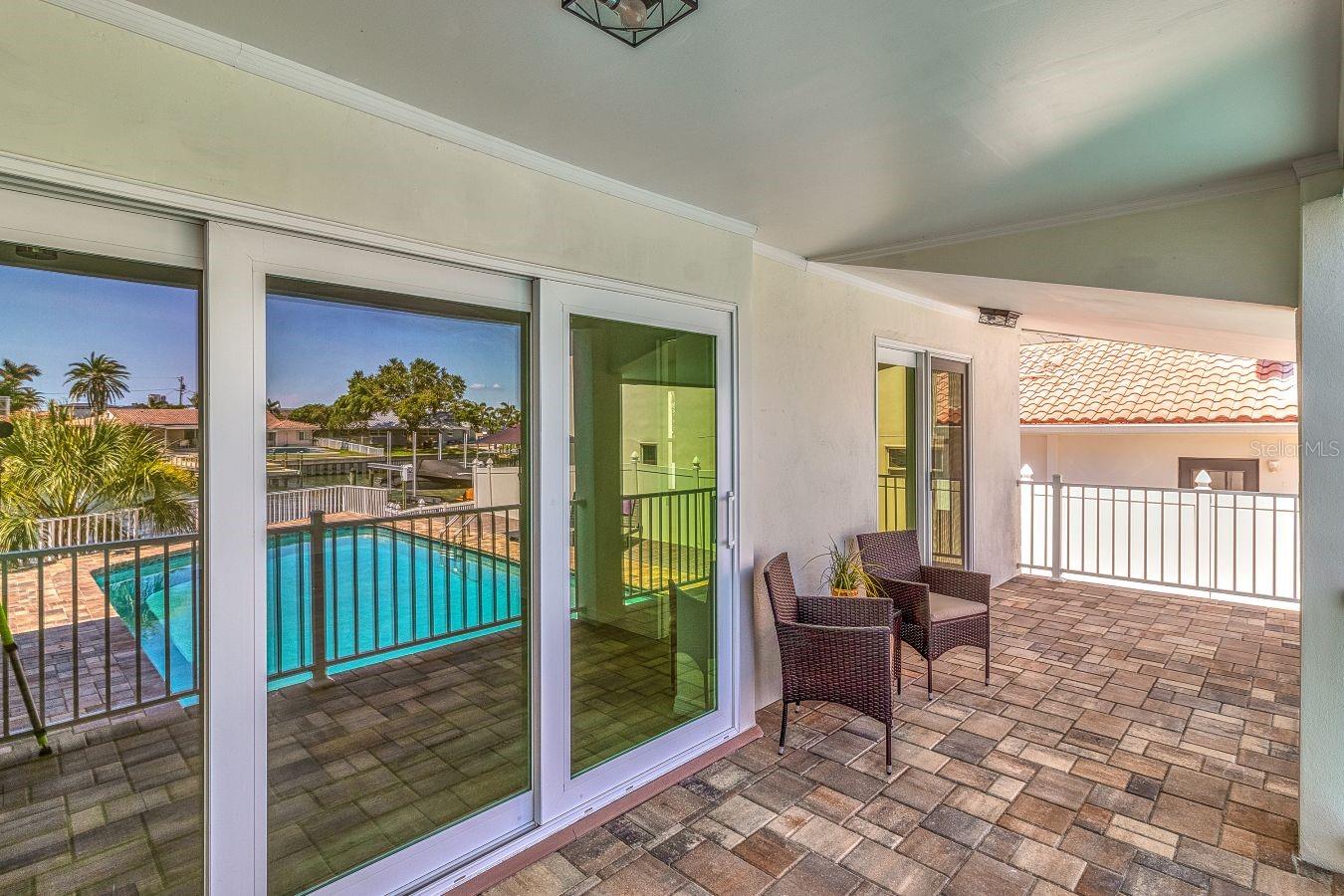 451 PALM ISLAND NE, Clearwater Beach, FL 33767