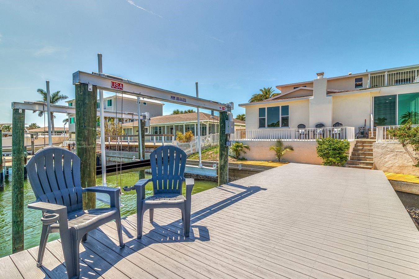 451 PALM ISLAND NE, Clearwater Beach, FL 33767