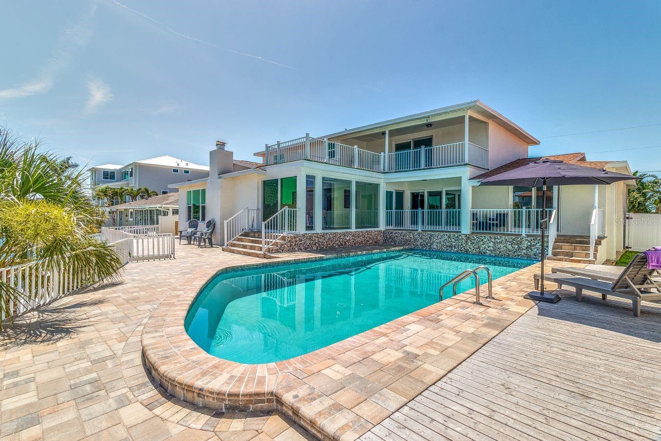 451 PALM ISLAND NE, Clearwater Beach, FL 33767
