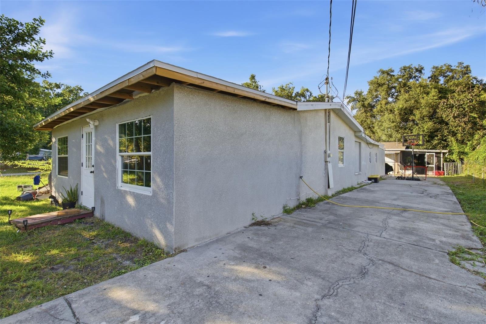 6124 NUNDY AVENUE, Gibsonton, FL 33534