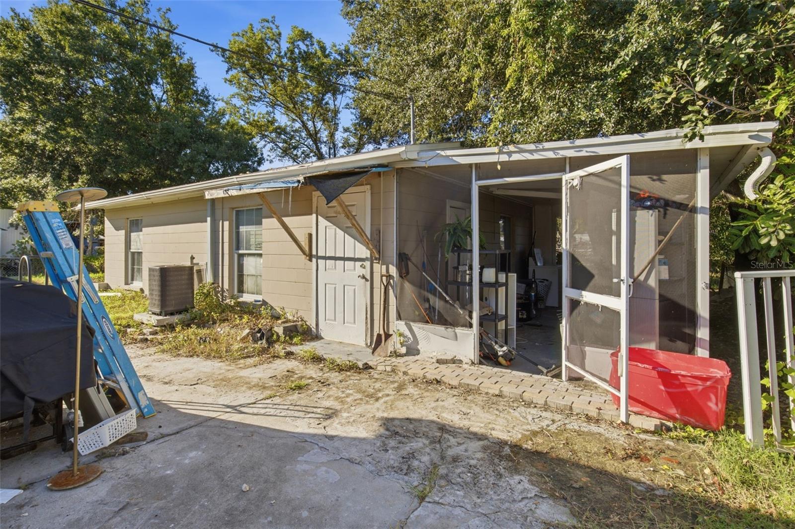 6124 NUNDY AVENUE, Gibsonton, FL 33534