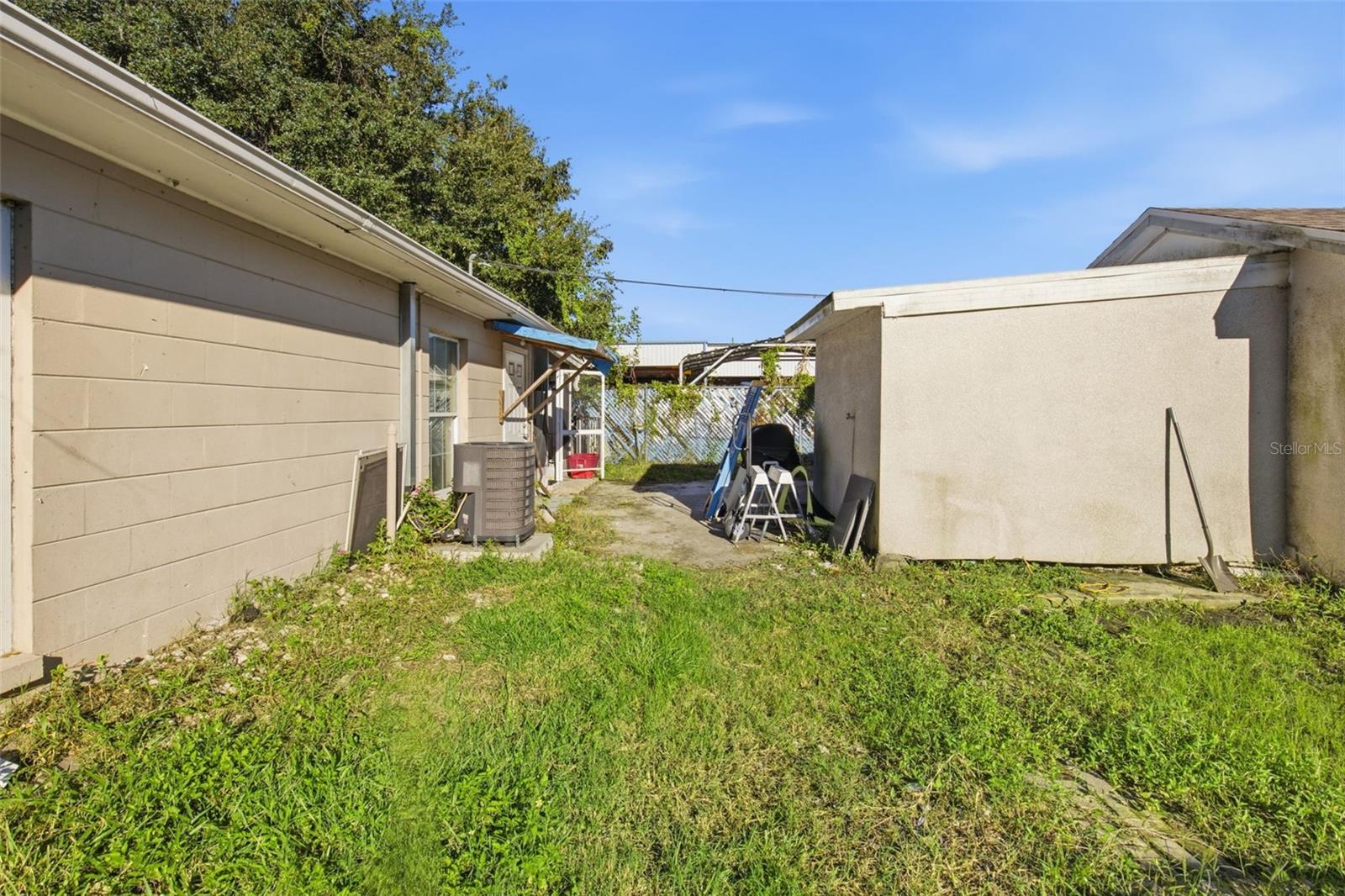 6124 NUNDY AVENUE, Gibsonton, FL 33534