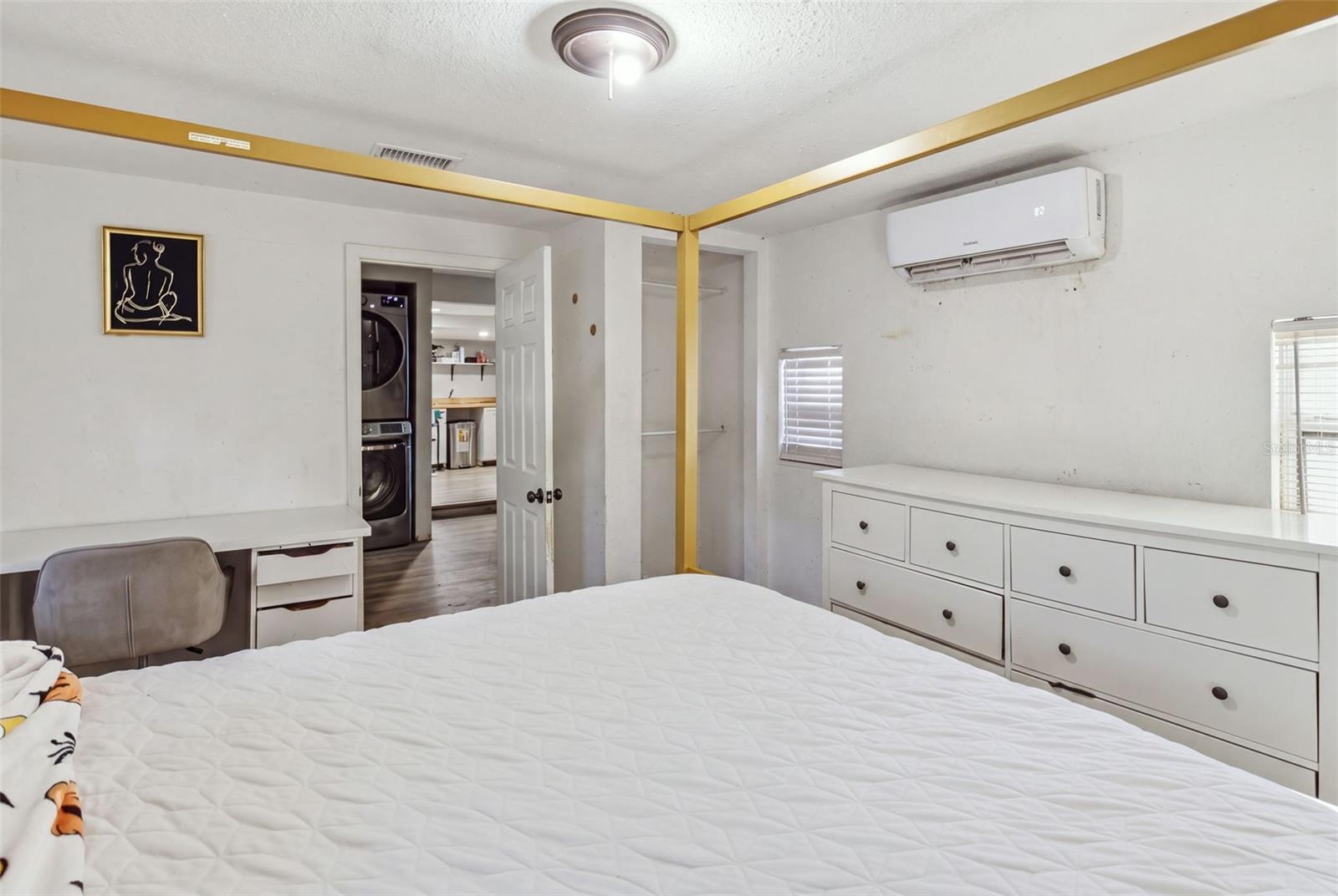 6124 NUNDY AVENUE, Gibsonton, FL 33534