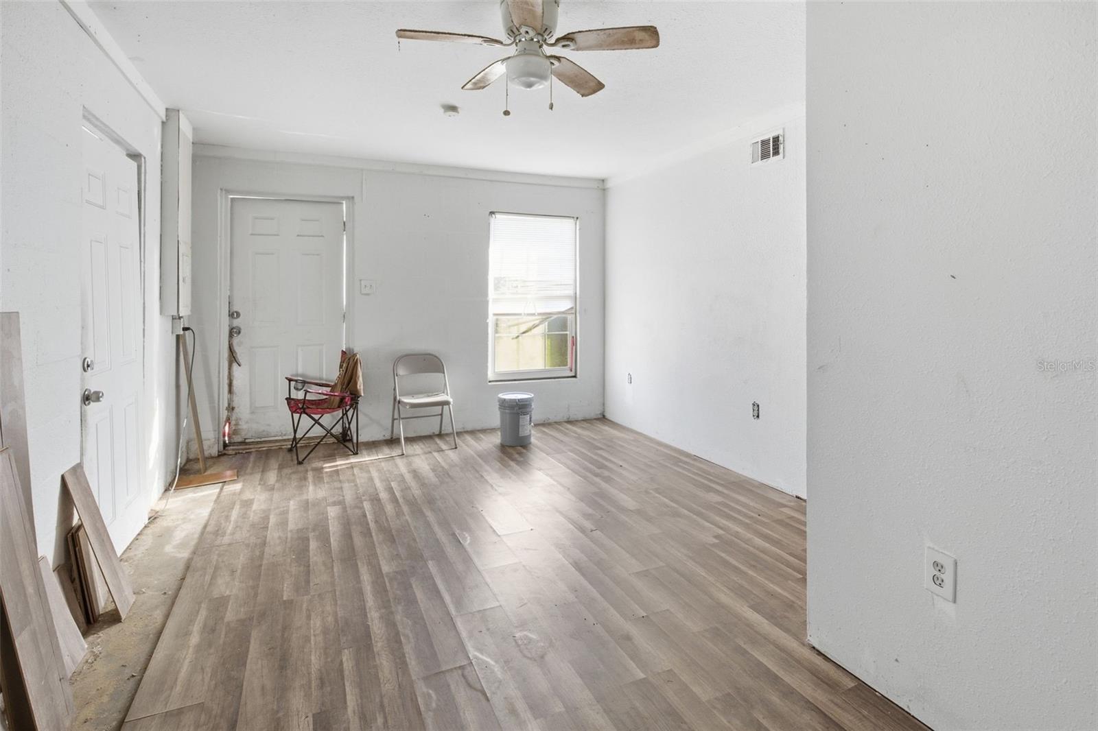 6124 NUNDY AVENUE, Gibsonton, FL 33534