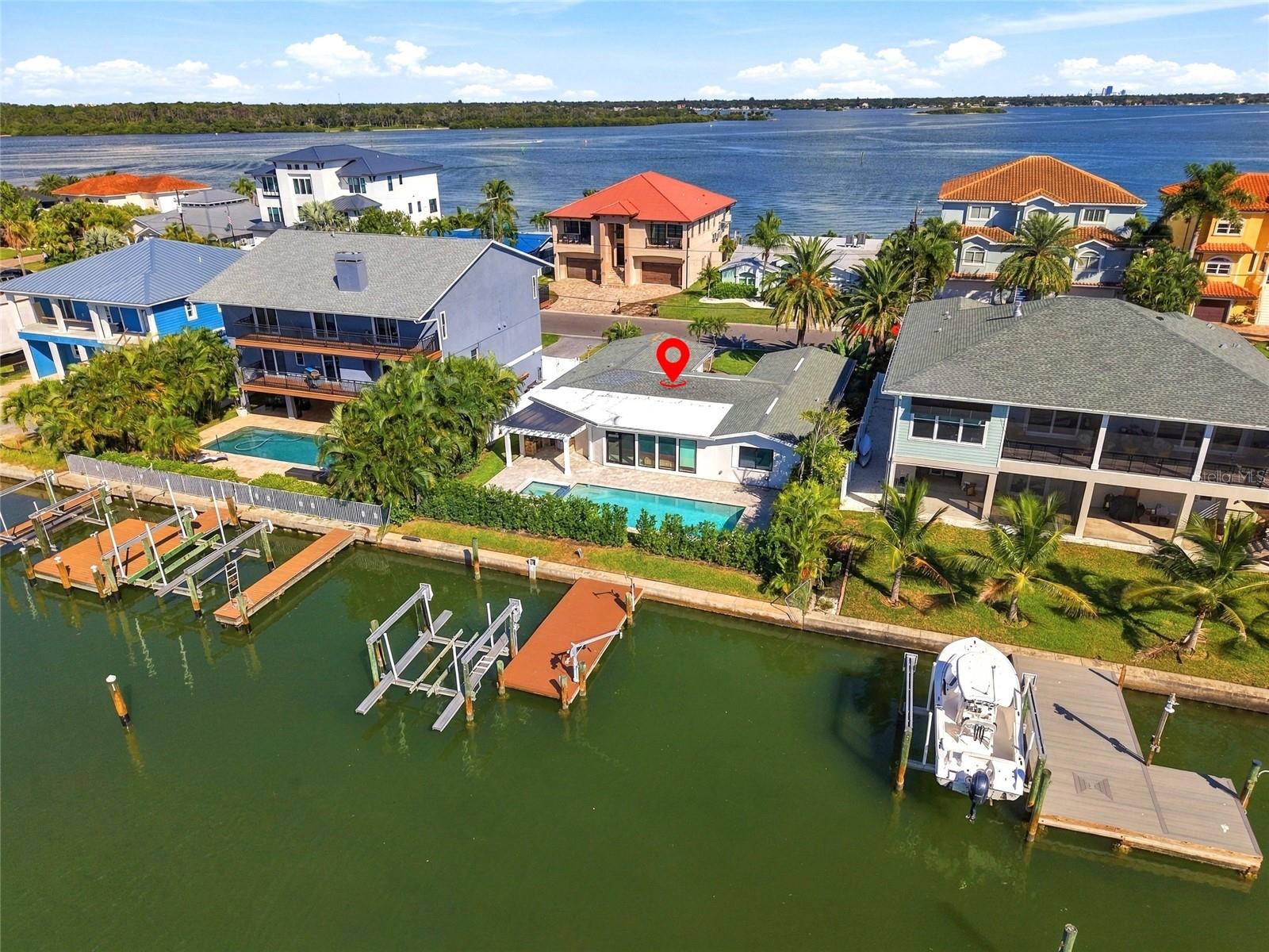 556 JOHNS PASS AVENUE, Madeira Beach, FL 33708