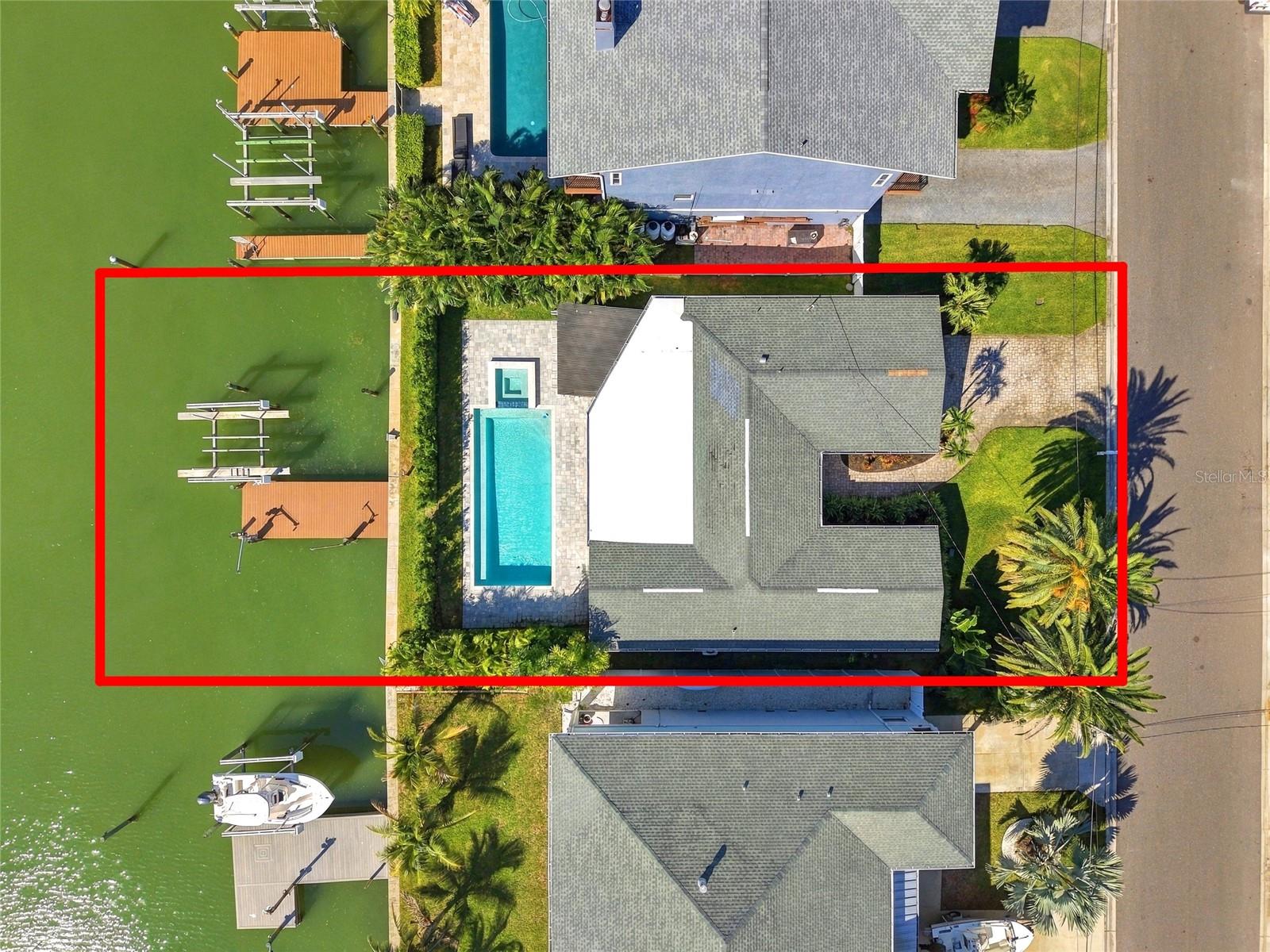 556 JOHNS PASS AVENUE, Madeira Beach, FL 33708