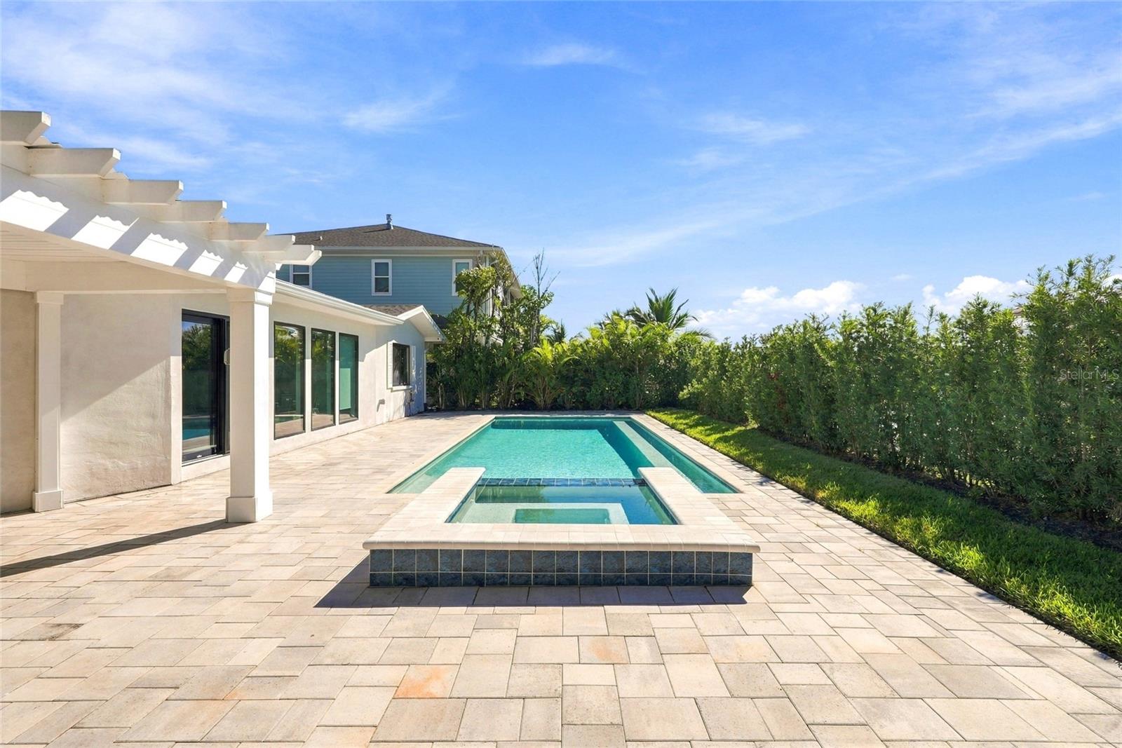 556 JOHNS PASS AVENUE, Madeira Beach, FL 33708