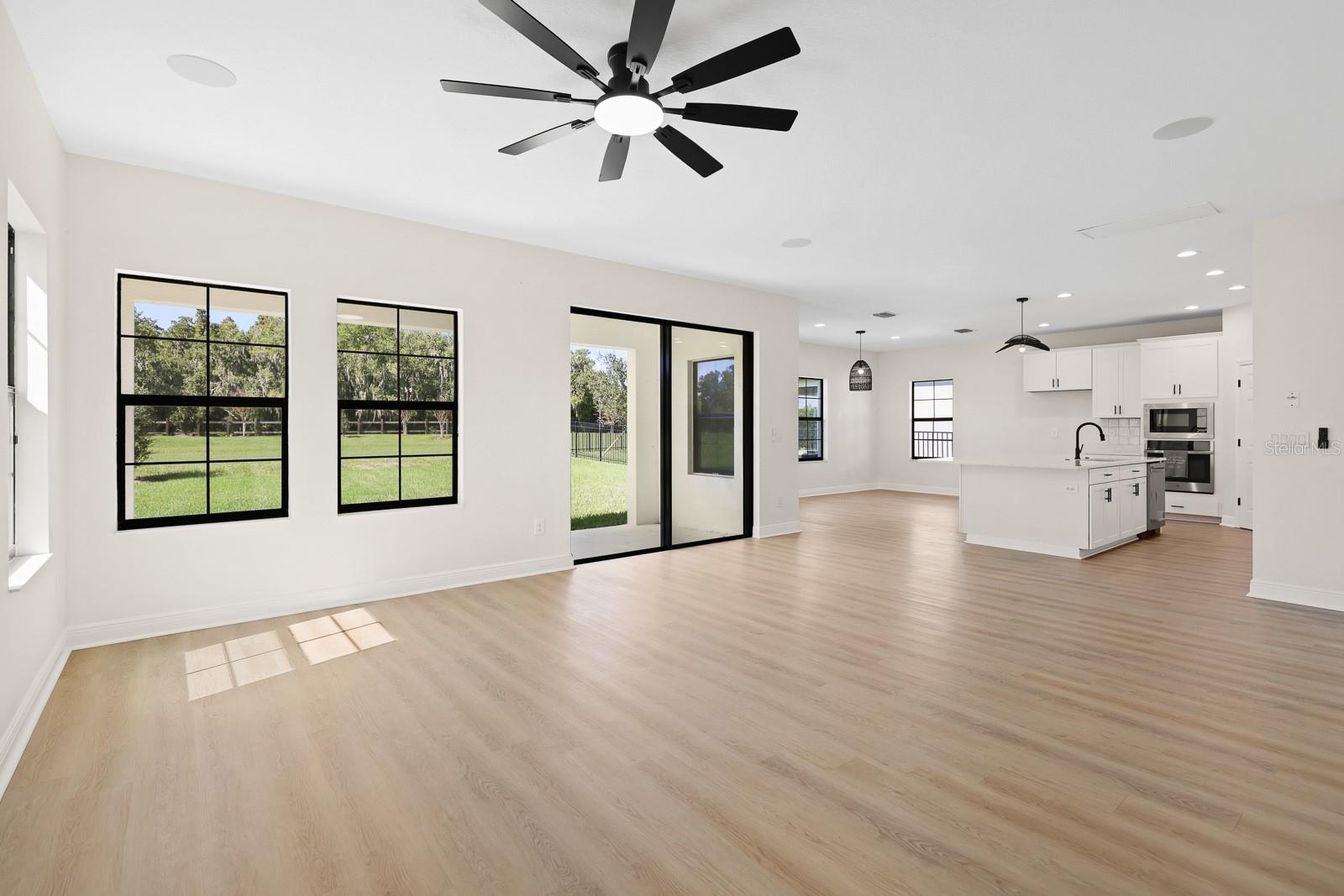 12633 SHETLAND WALK DRIVE, Lithia, FL 33547 12633 SHETLAND WALK DRIVE, Lithia, FL 33547