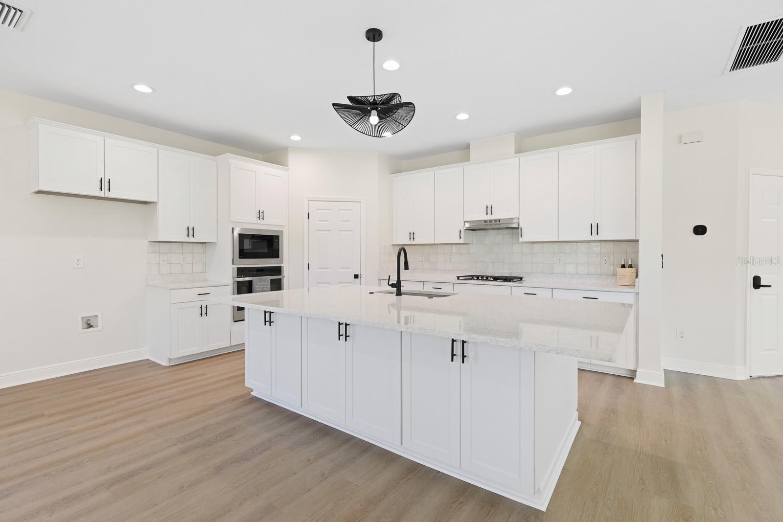 12633 SHETLAND WALK DRIVE, Lithia, FL 33547