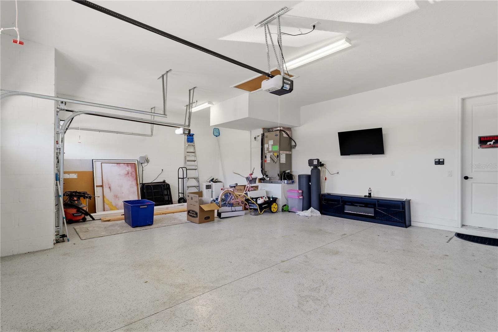 11008 RUSTIC TIMBER LOOP, San Antonio, FL 33576