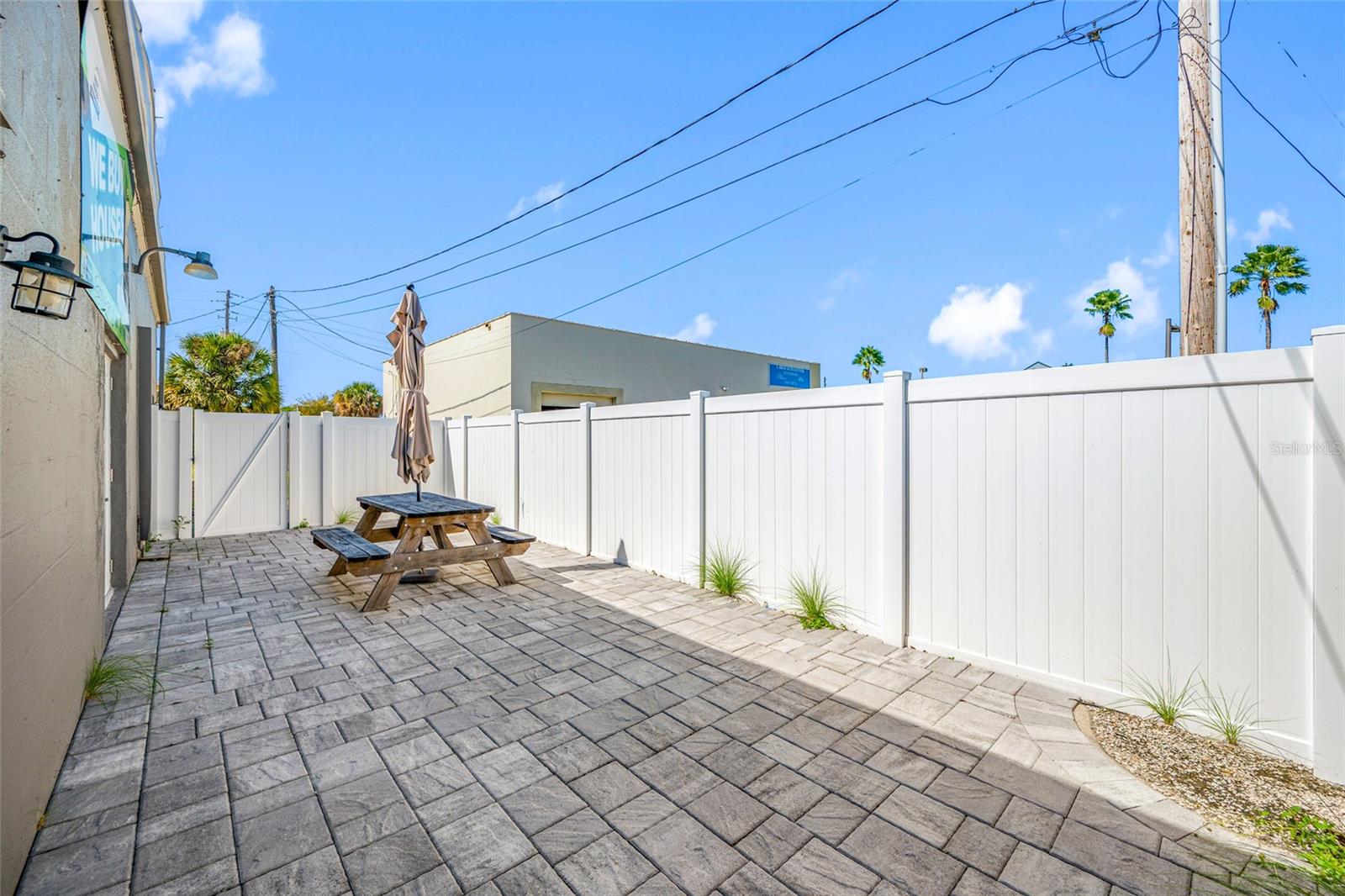 710 1ST AVENUE SW, Largo, FL 33770