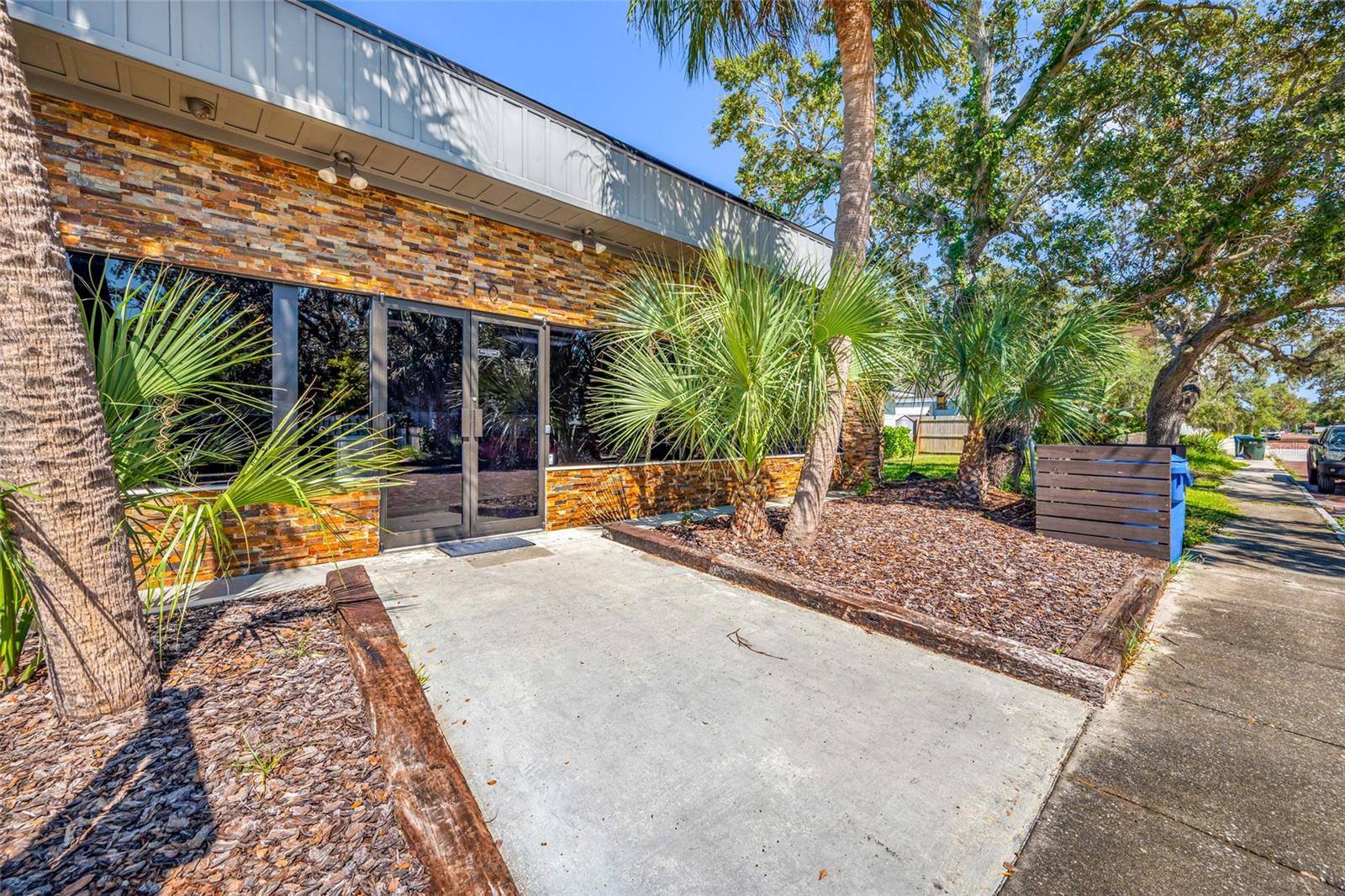 710 1ST AVENUE SW, Largo, FL 33770