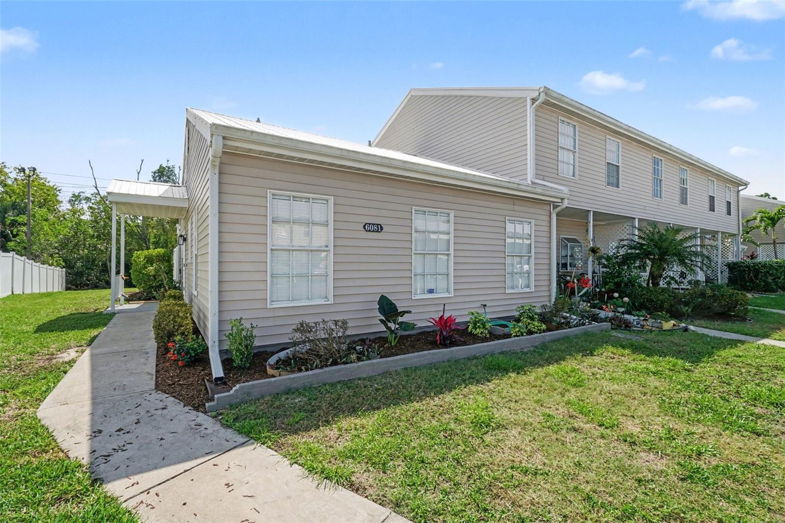 6081 LAKE FRONT DRIVE, Fort Myers, FL 33908 6081 LAKE FRONT DRIVE, Fort Myers, FL 33908