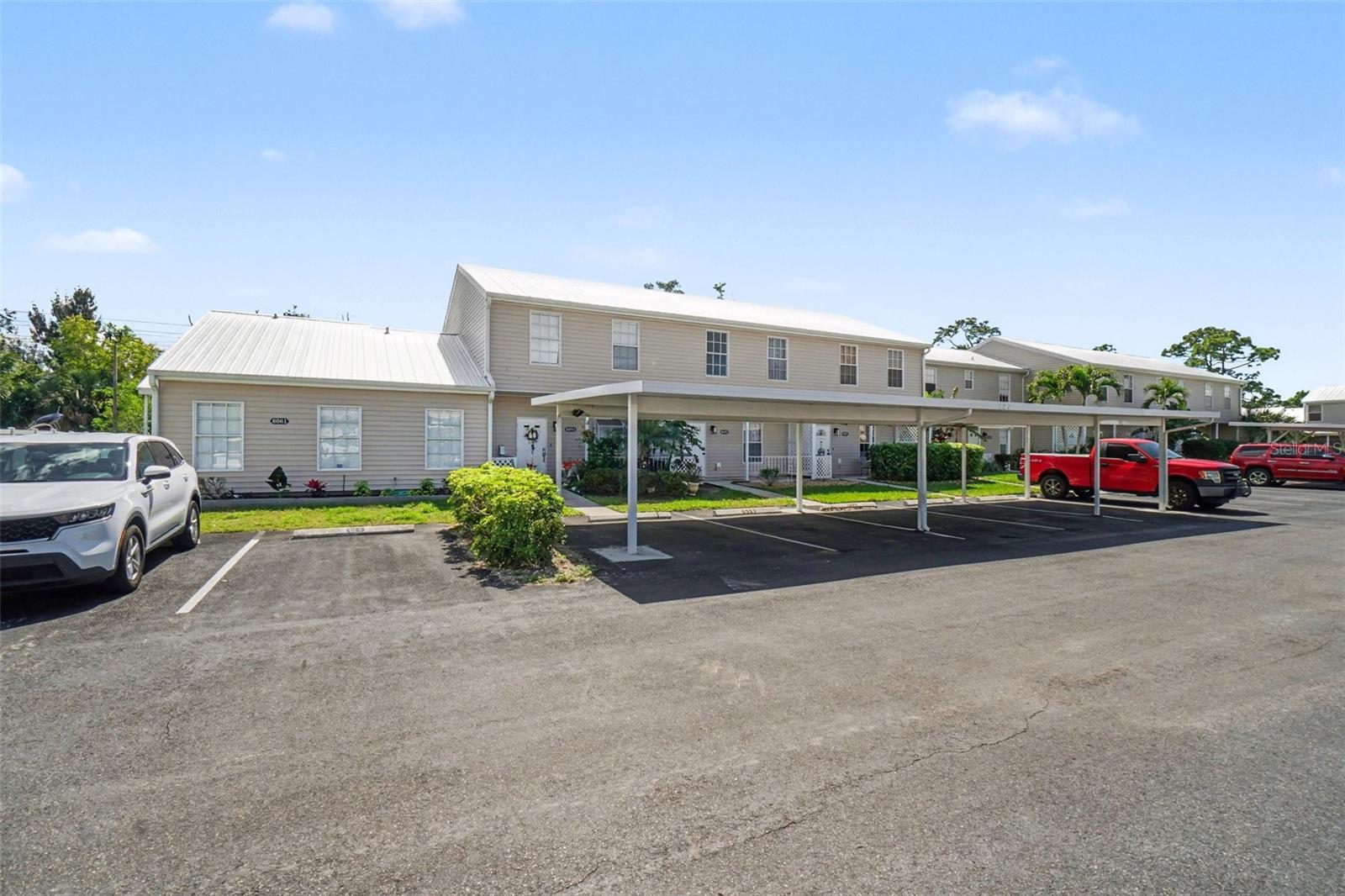6081 LAKE FRONT DRIVE, Fort Myers, FL 33908