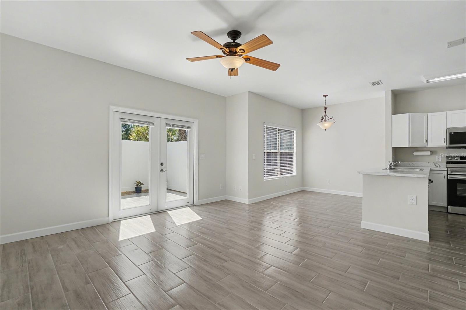 6081 LAKE FRONT DRIVE, Fort Myers, FL 33908 6081 LAKE FRONT DRIVE, Fort Myers, FL 33908