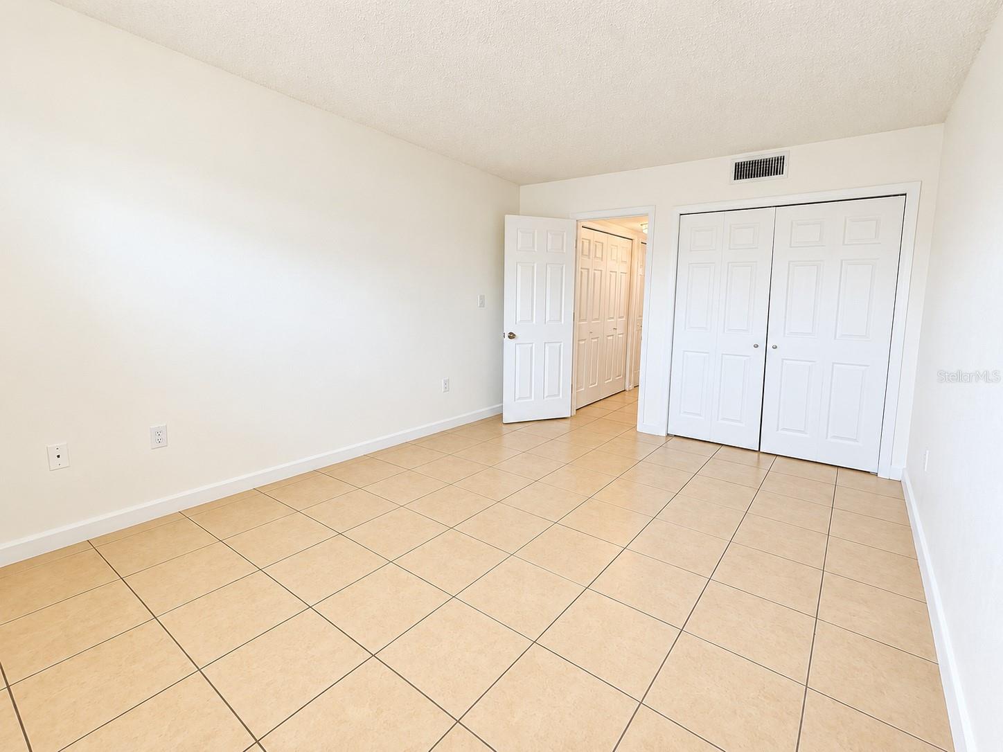 833 SKY LAKE CIRCLE, #A, Orlando, FL 32809