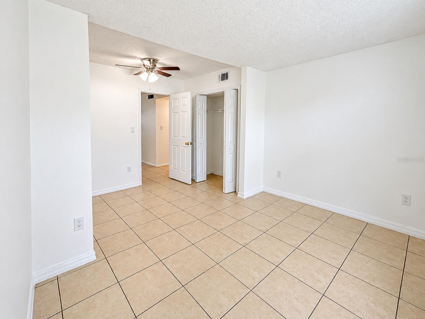 833 SKY LAKE CIRCLE, #A, Orlando, FL 32809