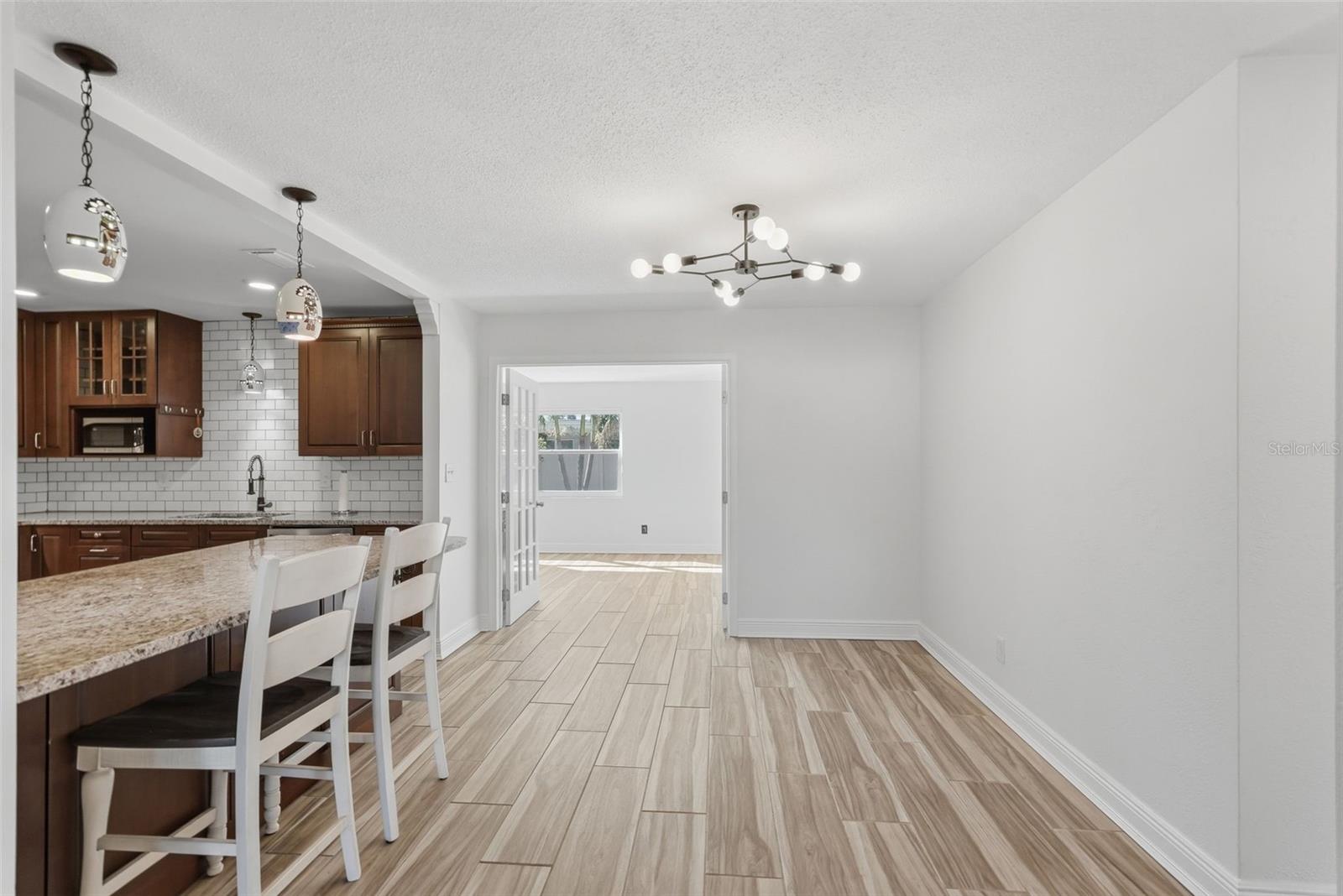 1460 69TH PLACE S, St Petersburg, FL 33705