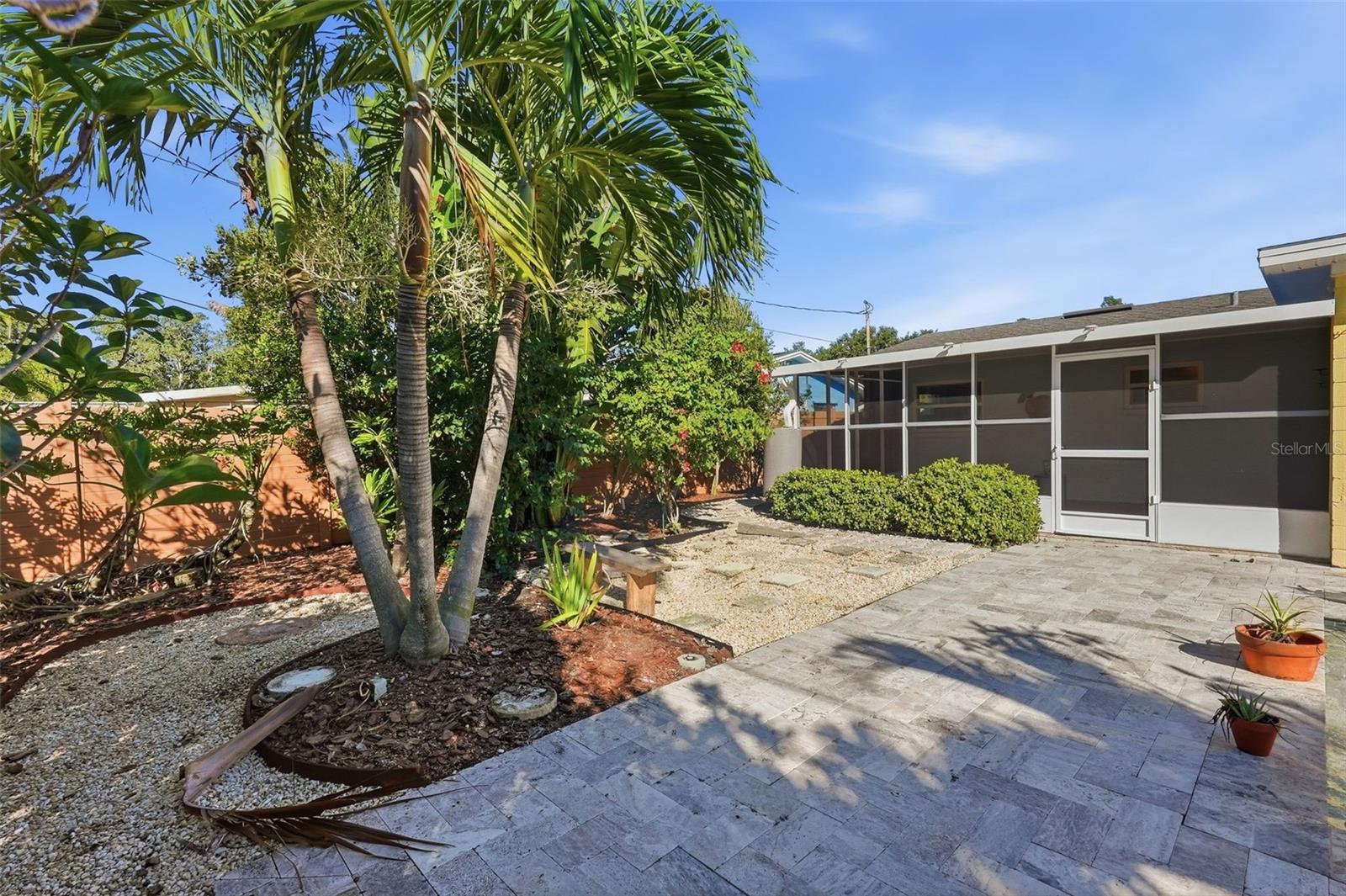 1460 69TH PLACE S, St Petersburg, FL 33705