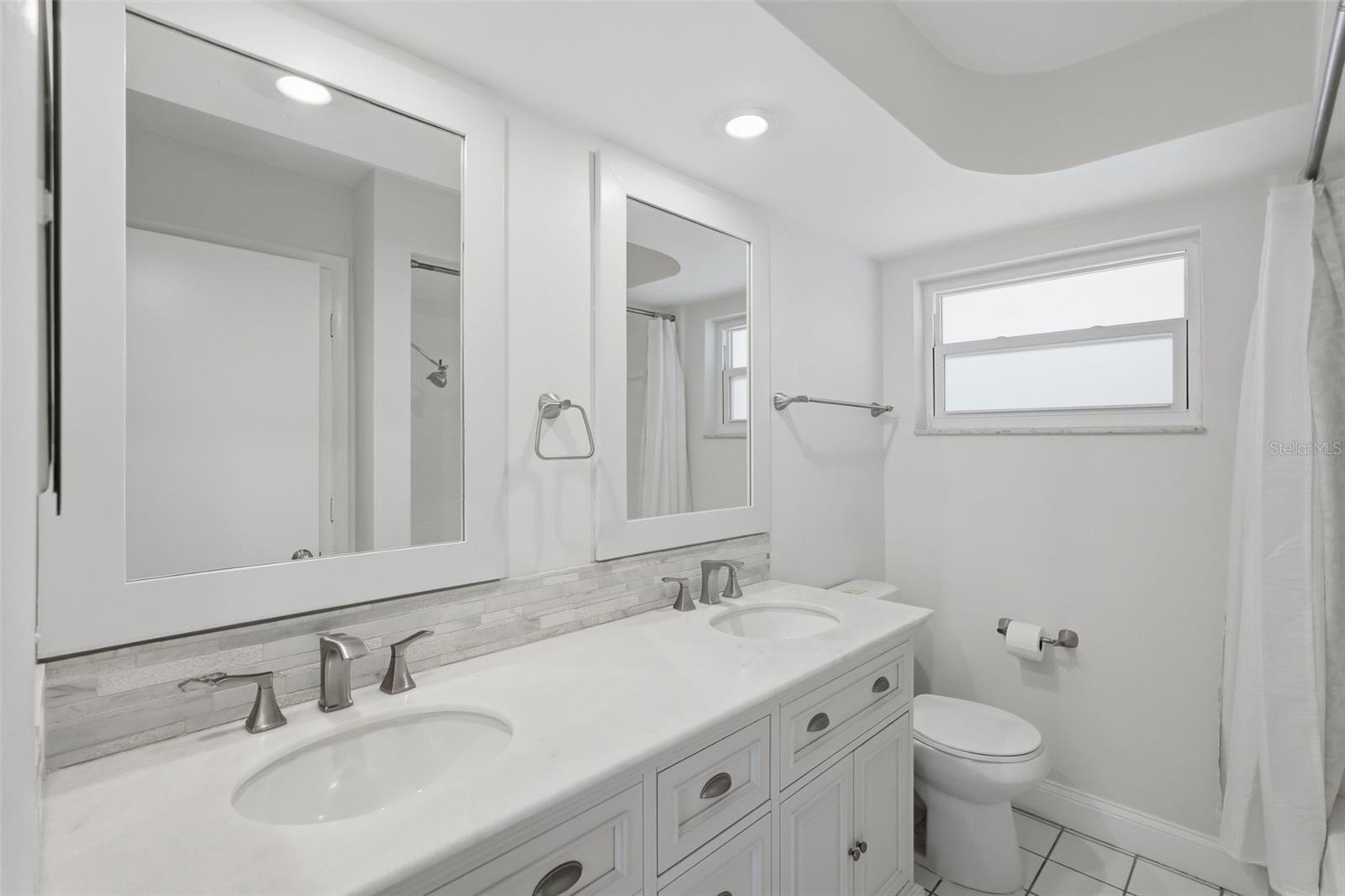 1460 69TH PLACE S, St Petersburg, FL 33705