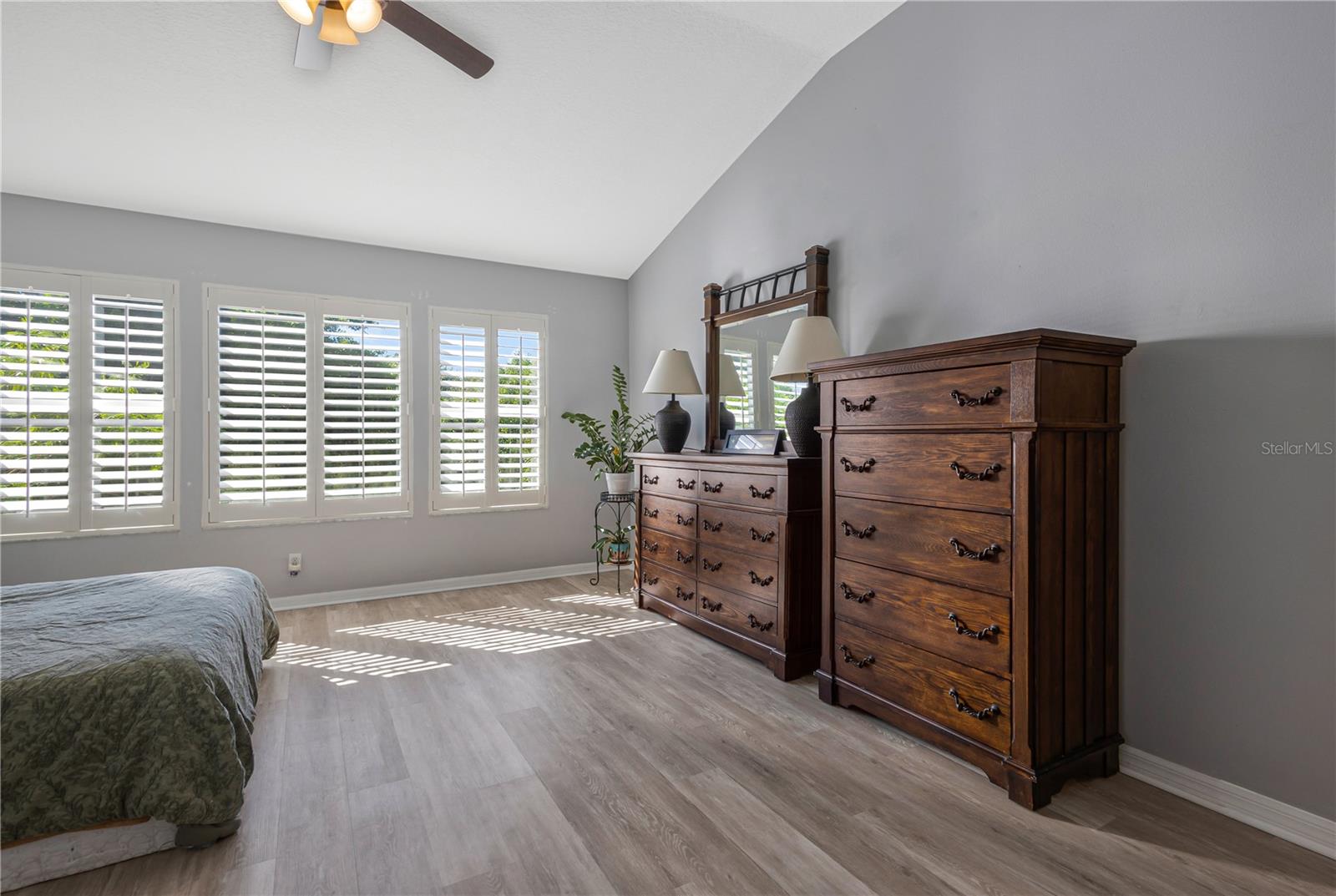 5350 60TH AVENUE N, St Petersburg, FL 33709