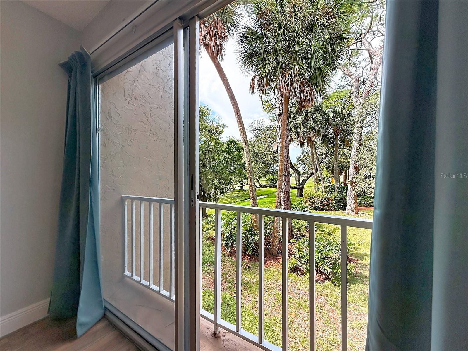 sliders of Dining room