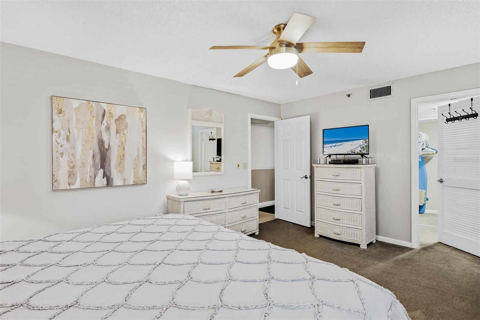 18500 GULF BOULEVARD, #404, Indian Shores, FL 33785